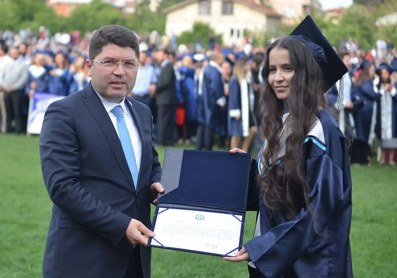 Bartın Üniversitesinde 9.mezuniyet coşkusu