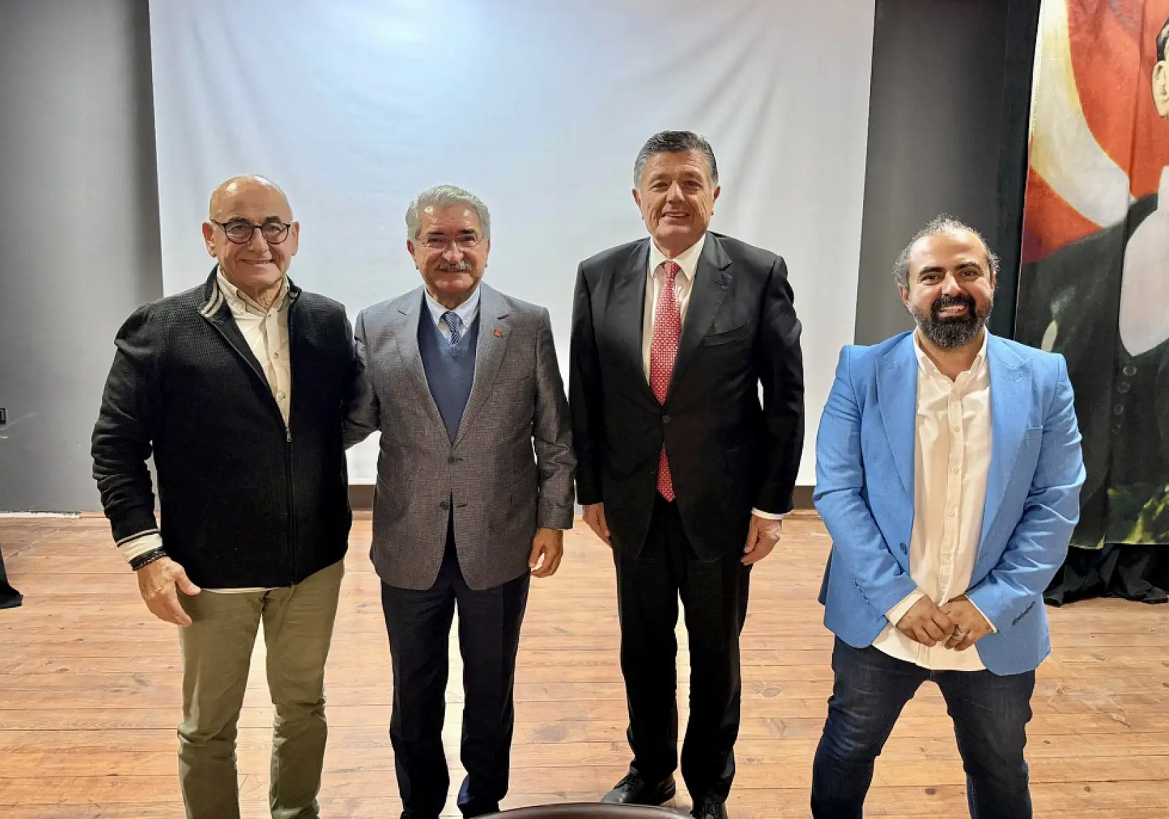 Herkes siyaset yapmalı