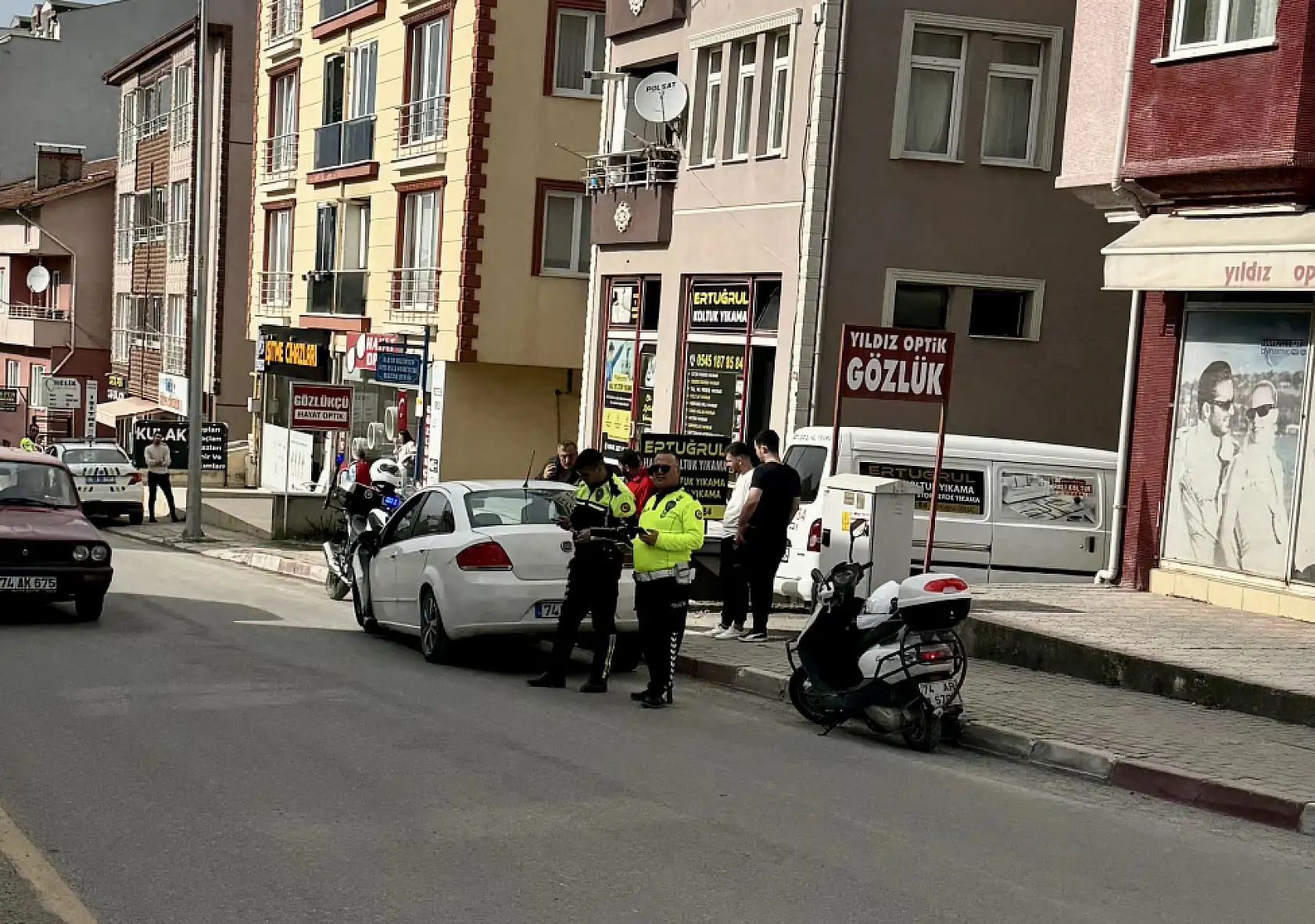 Seyir halindeyken lastiği çıktı