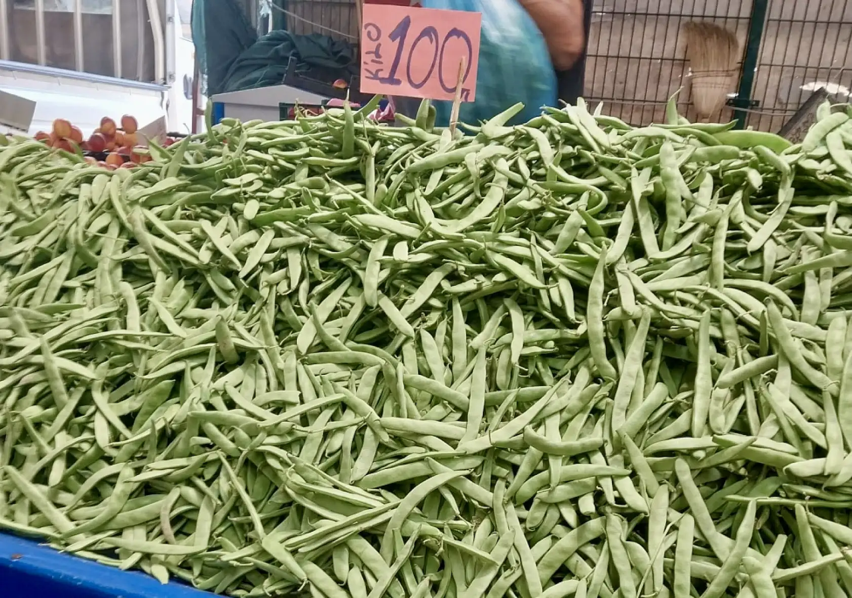 Enflasyon düşüyor, fiyatlar çıkıyor