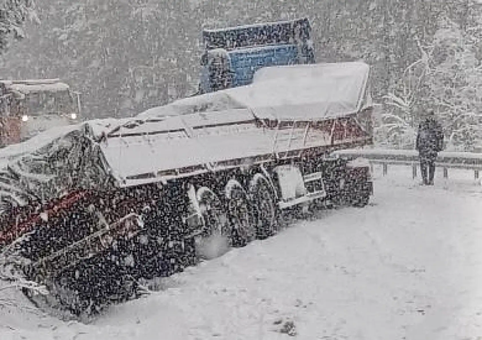 Bartın-Karabük yolunda yoğun kar