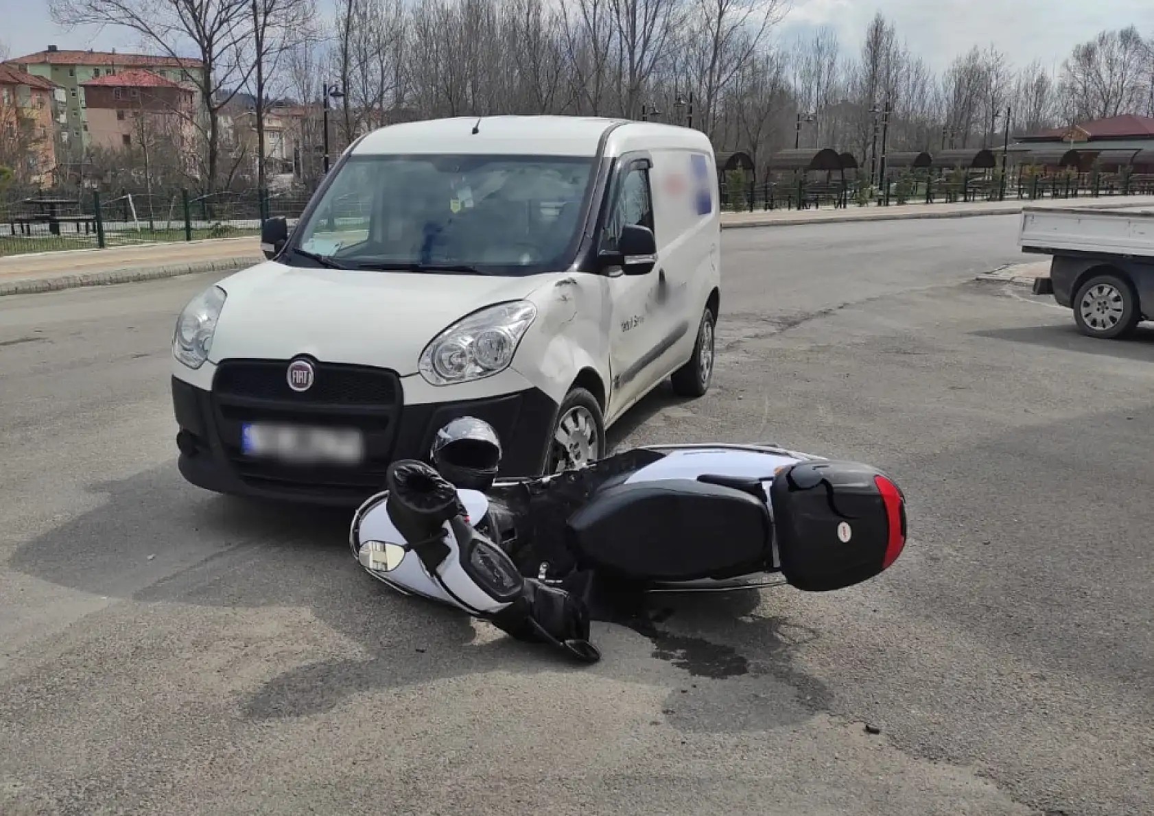 Acele giderken ecele gidiyordu