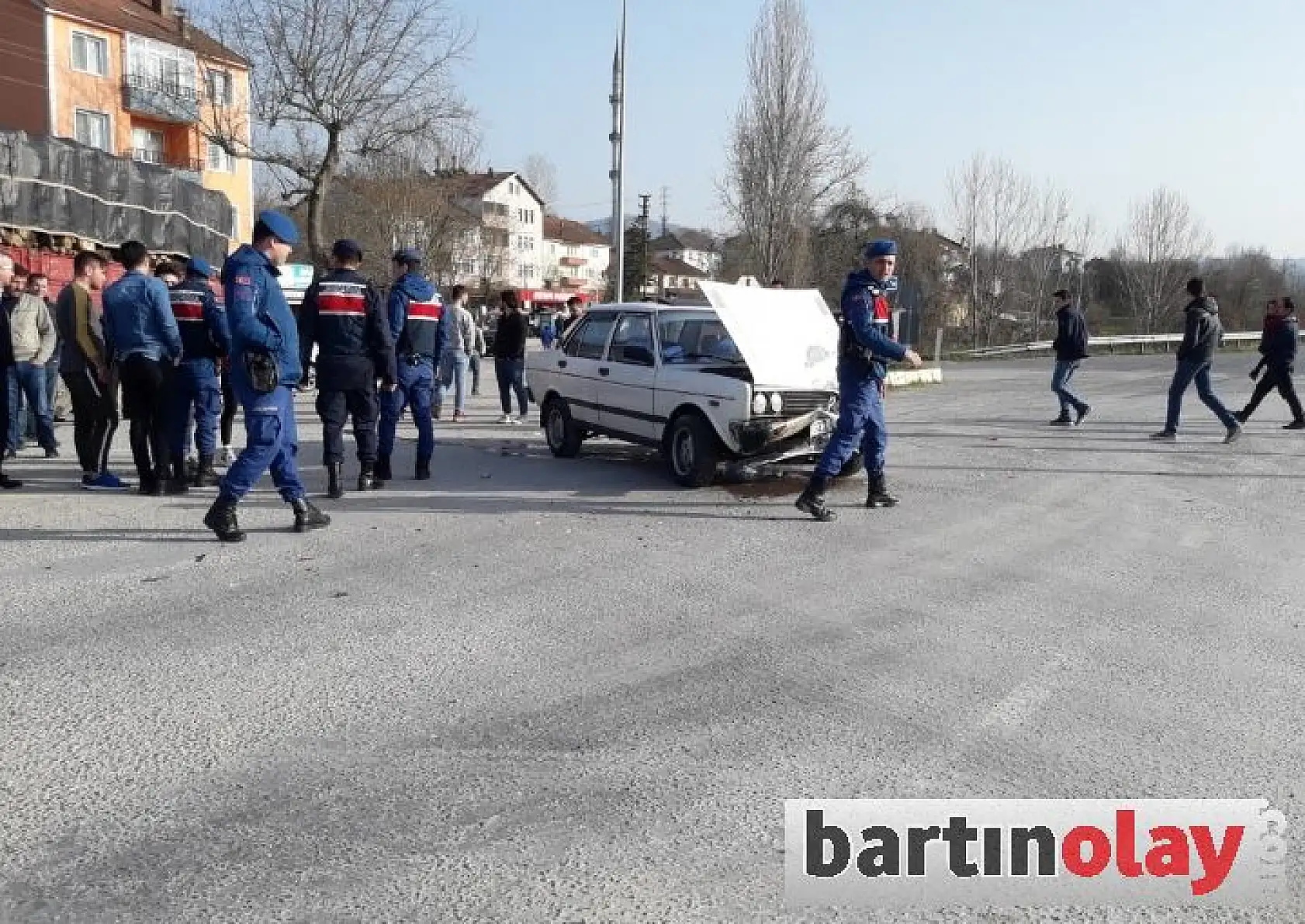 Bu kavşakta sürekli kaza oluyor