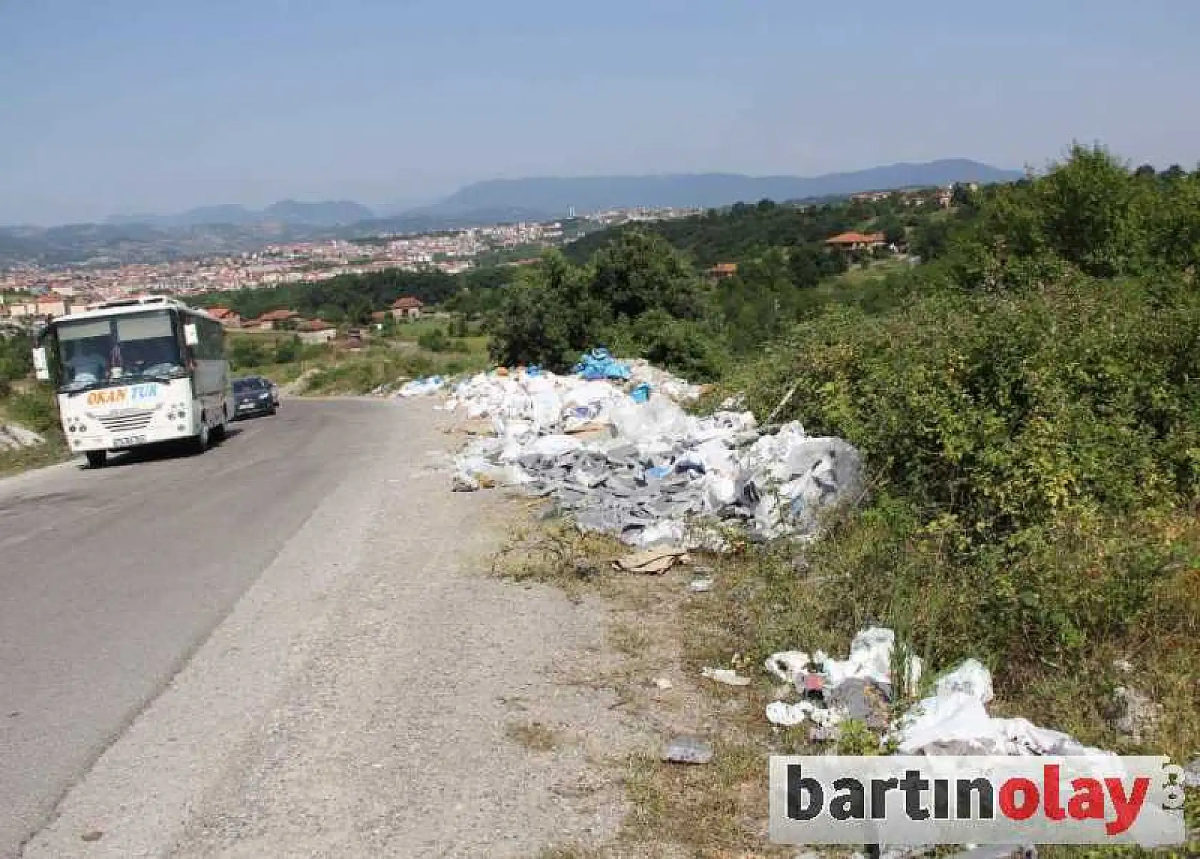 MUGADA YOLU ÇÖPLÜĞE DÖNDÜ