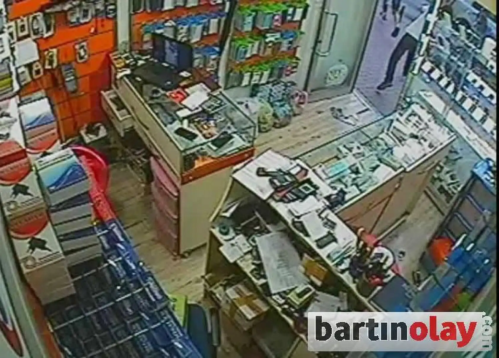 Bartın'da silahlı saldırı kamerada