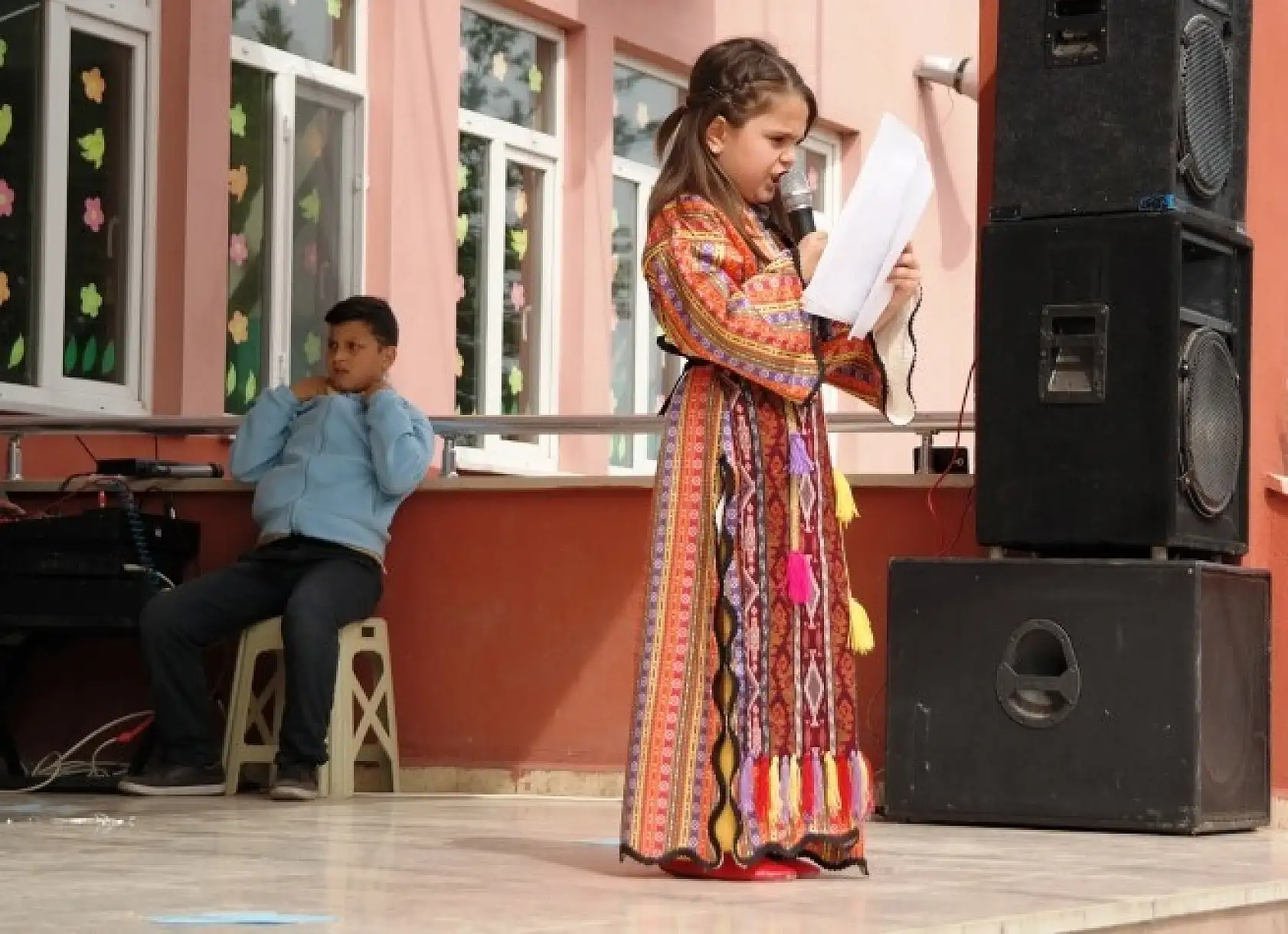 Ahmetler İlkokulunda 23 Nisan coşkusu