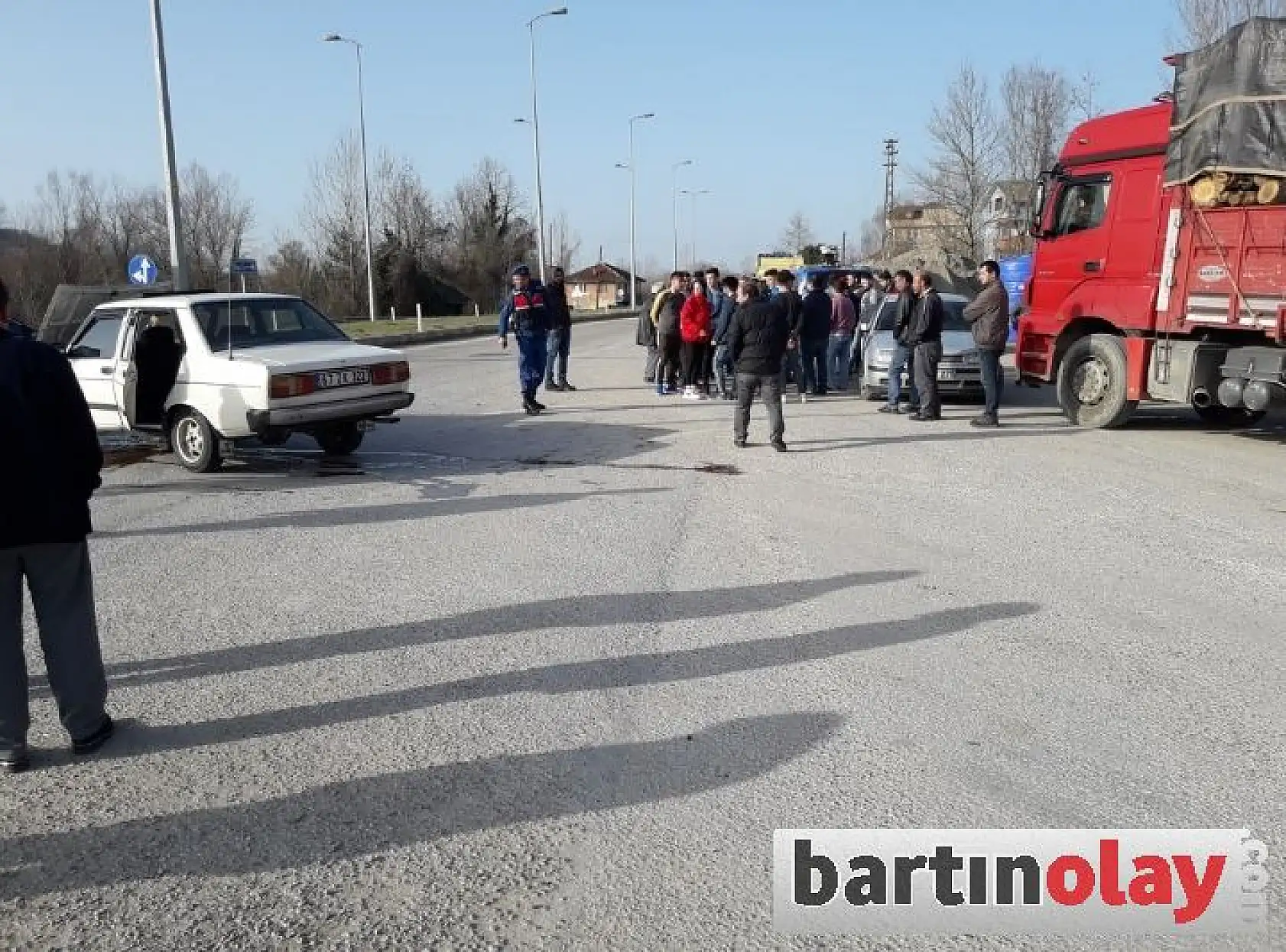 Bu kavşakta sürekli kaza oluyor