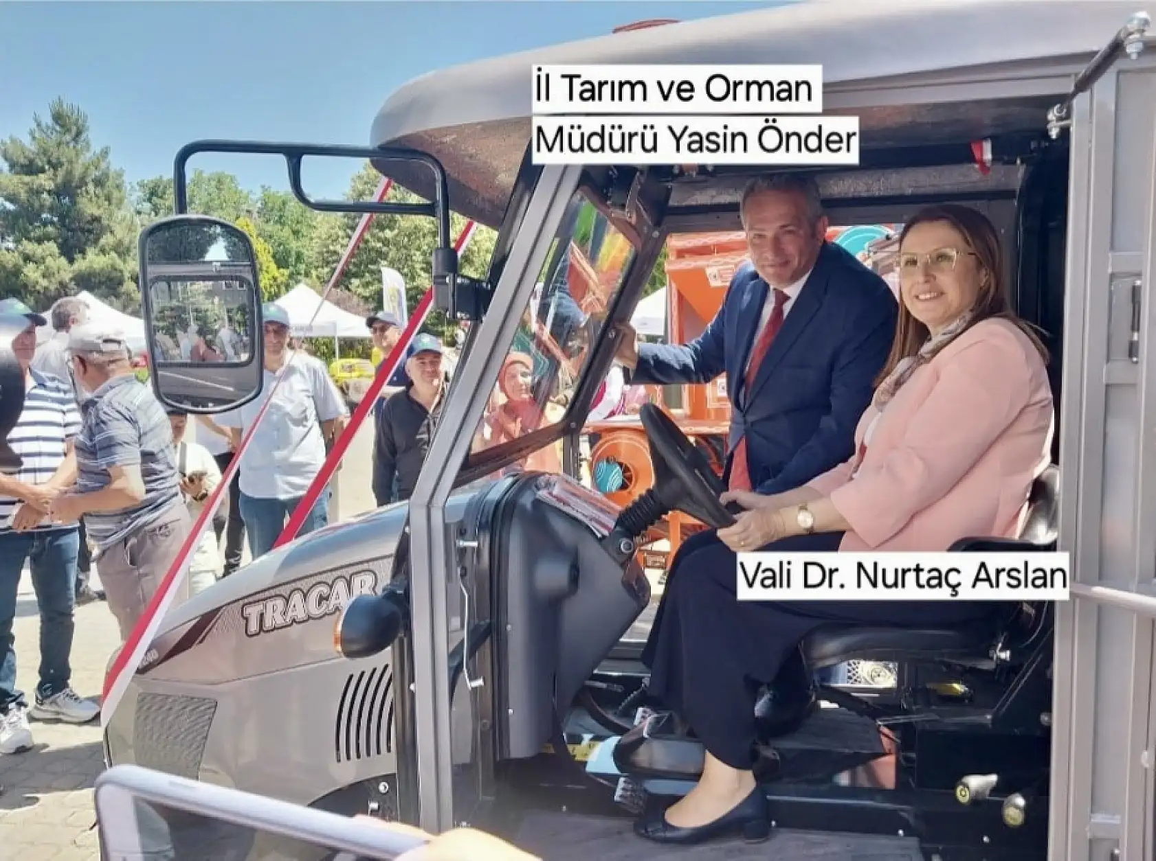 Valimiz var halkın içinde