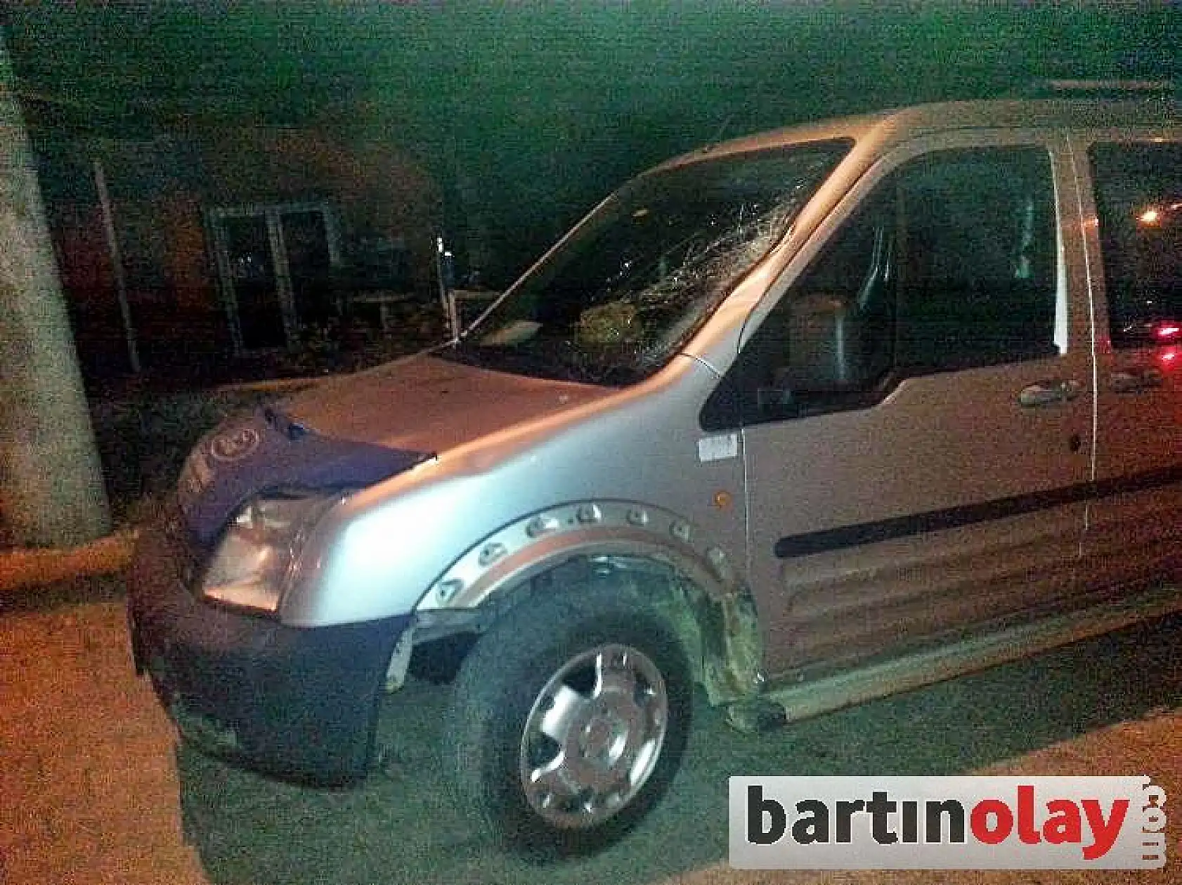 Aracın çarptığı bisikletli hayatını kaybetti 