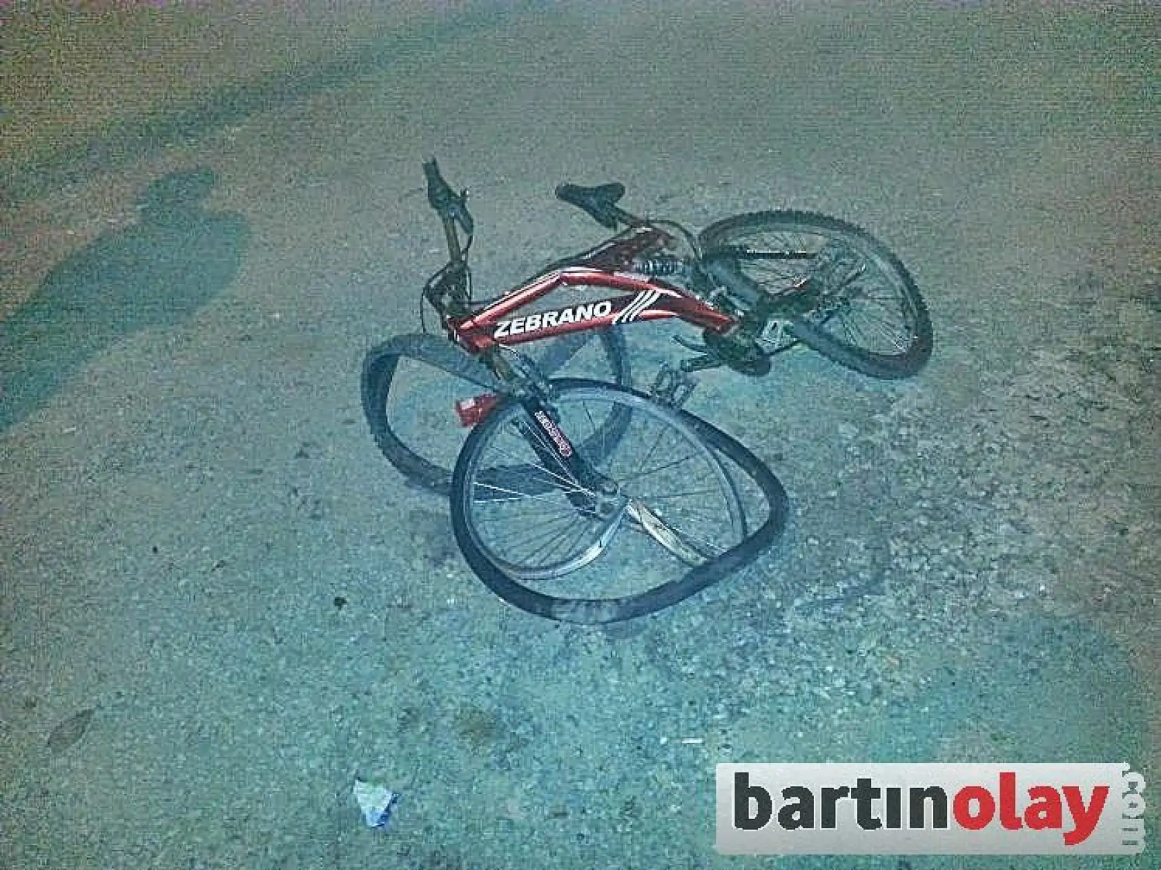 Aracın çarptığı bisikletli hayatını kaybetti 