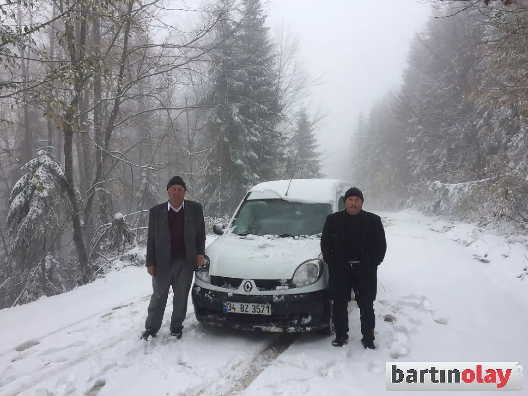 Kar nedeniyle o köyde yollar kapandı