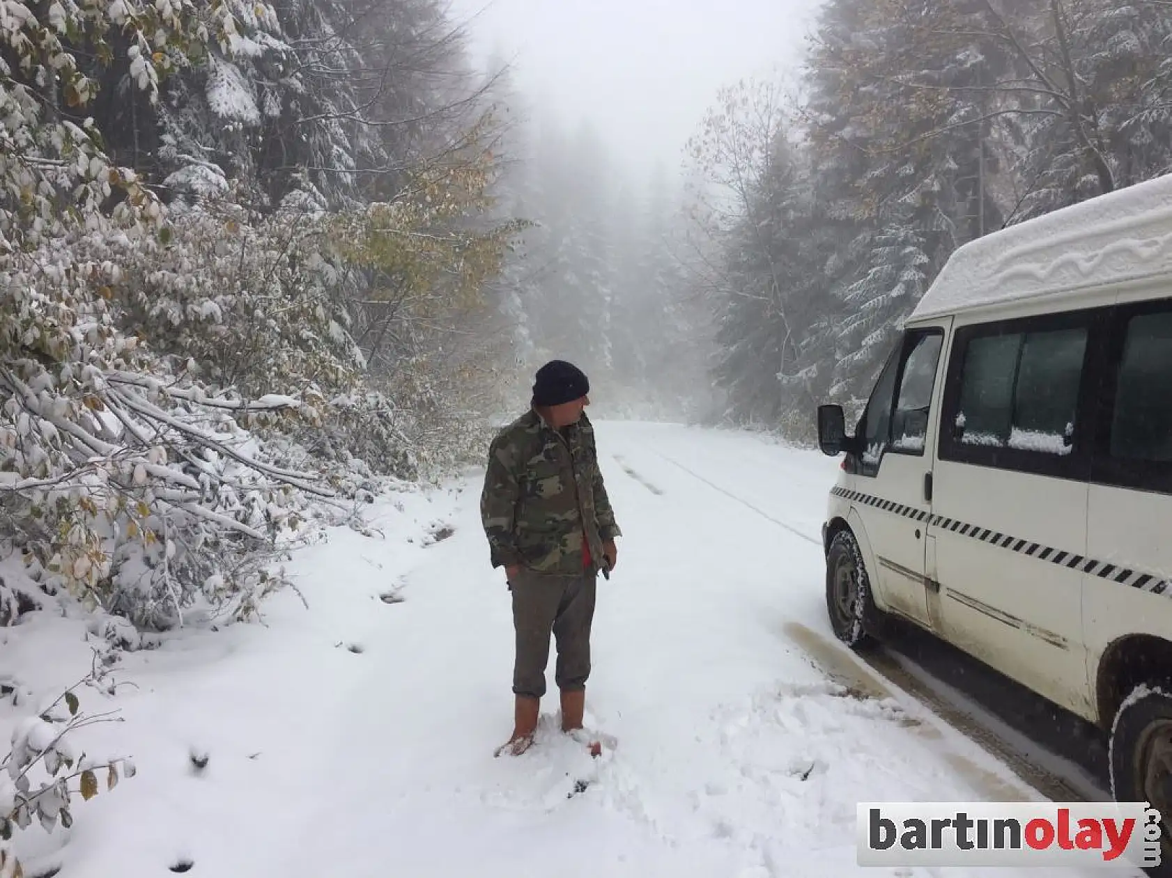 Kar nedeniyle o köyde yollar kapandı