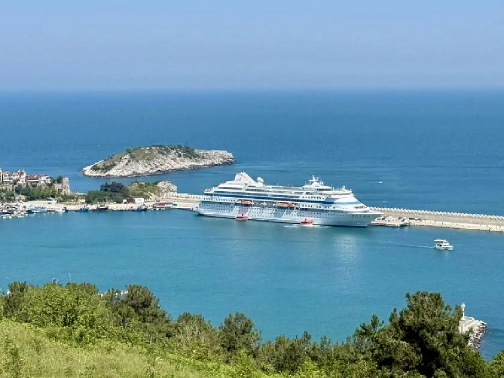 Rus turist akını devam ediyor