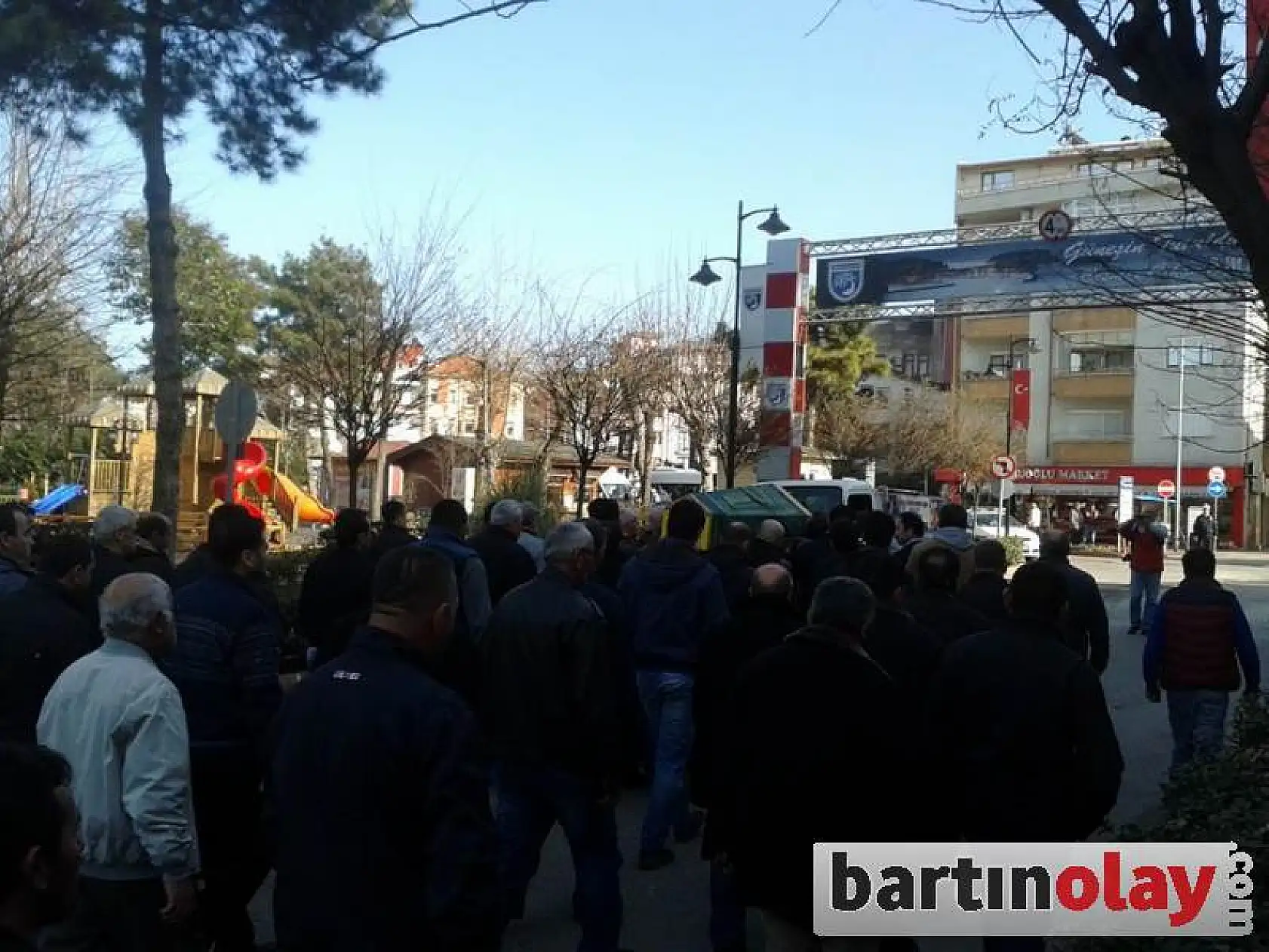 Makaraya Sıkışan Balıkçı son yolculuğuna uğurlandı