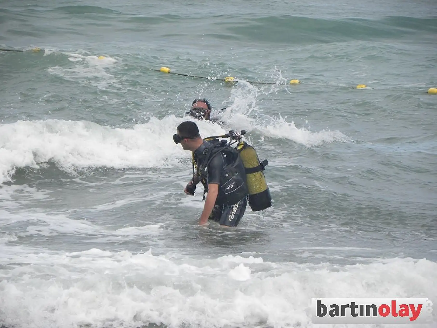2 kişi kurtarıldı, 1 kişi denizde kayıp