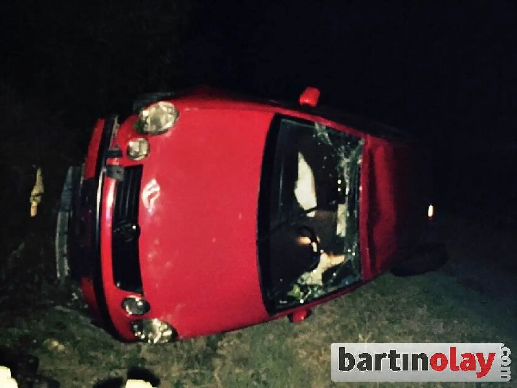 Otomobil takla attı