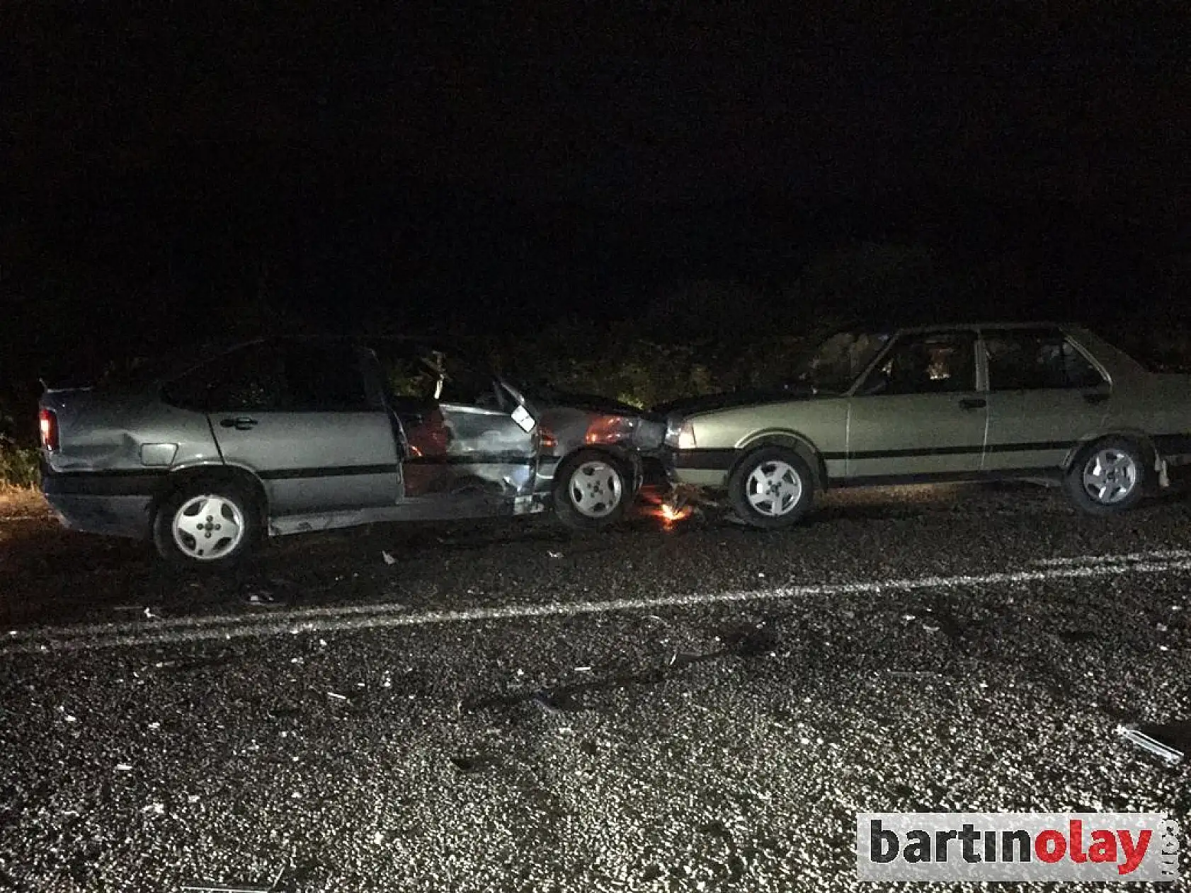 4 aracın birbirine girdiği kazada ilginç detay!