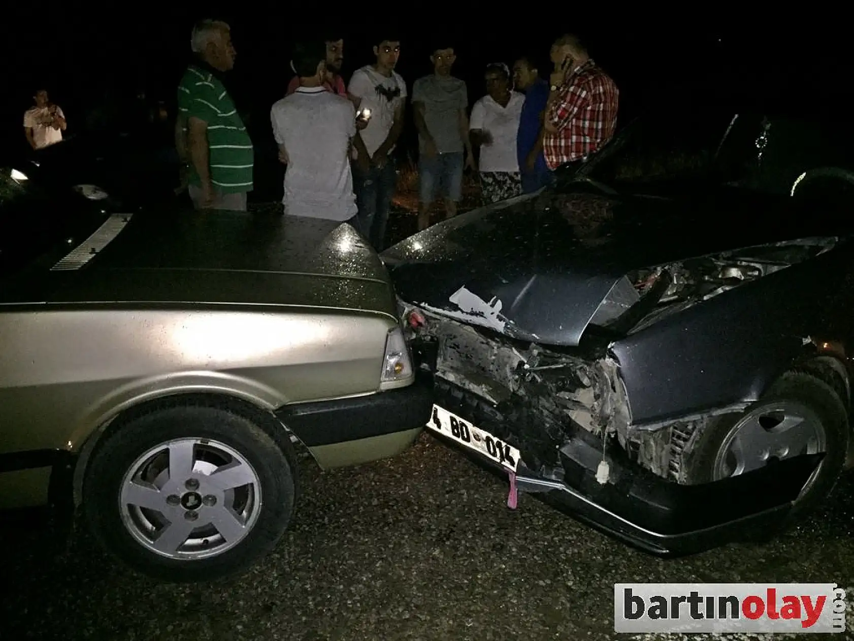 4 aracın birbirine girdiği kazada ilginç detay!