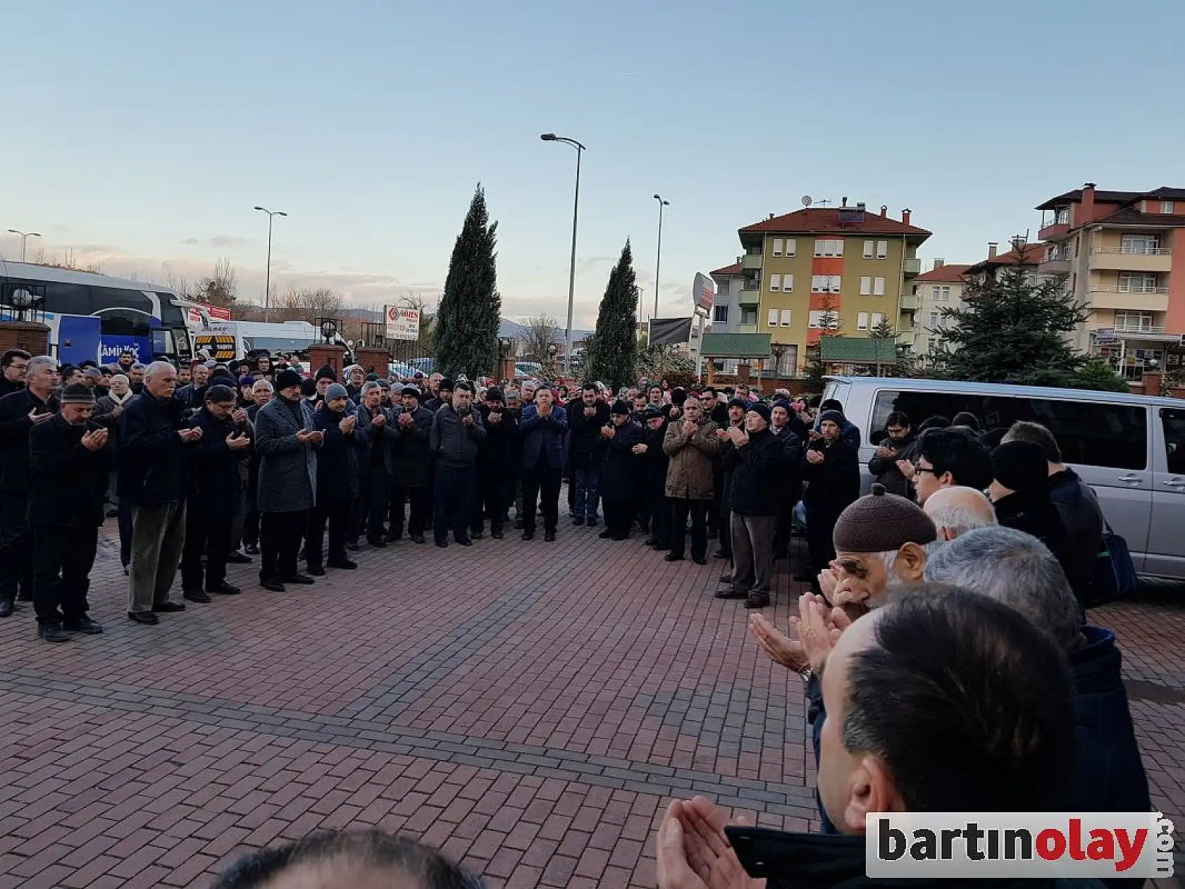 54 Umre Yolcusu Kutsal Topraklara Uğurlandı