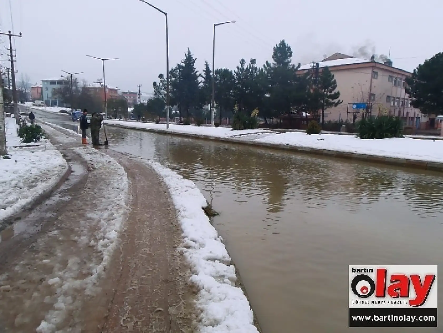 Kozcağız'da Eriyen Kar Sel Getirdi