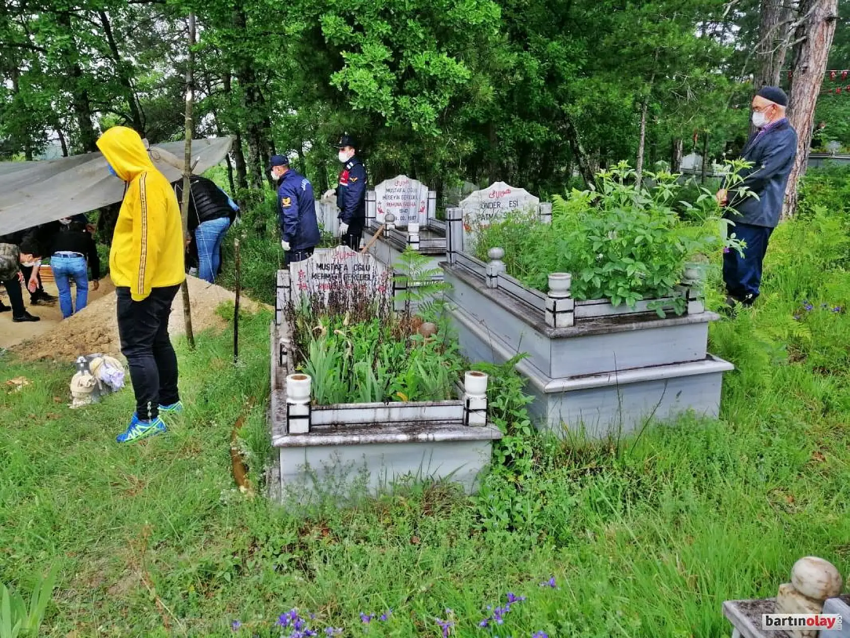 Celal Hoca ve gelini son yolculuğuna uğurlandı