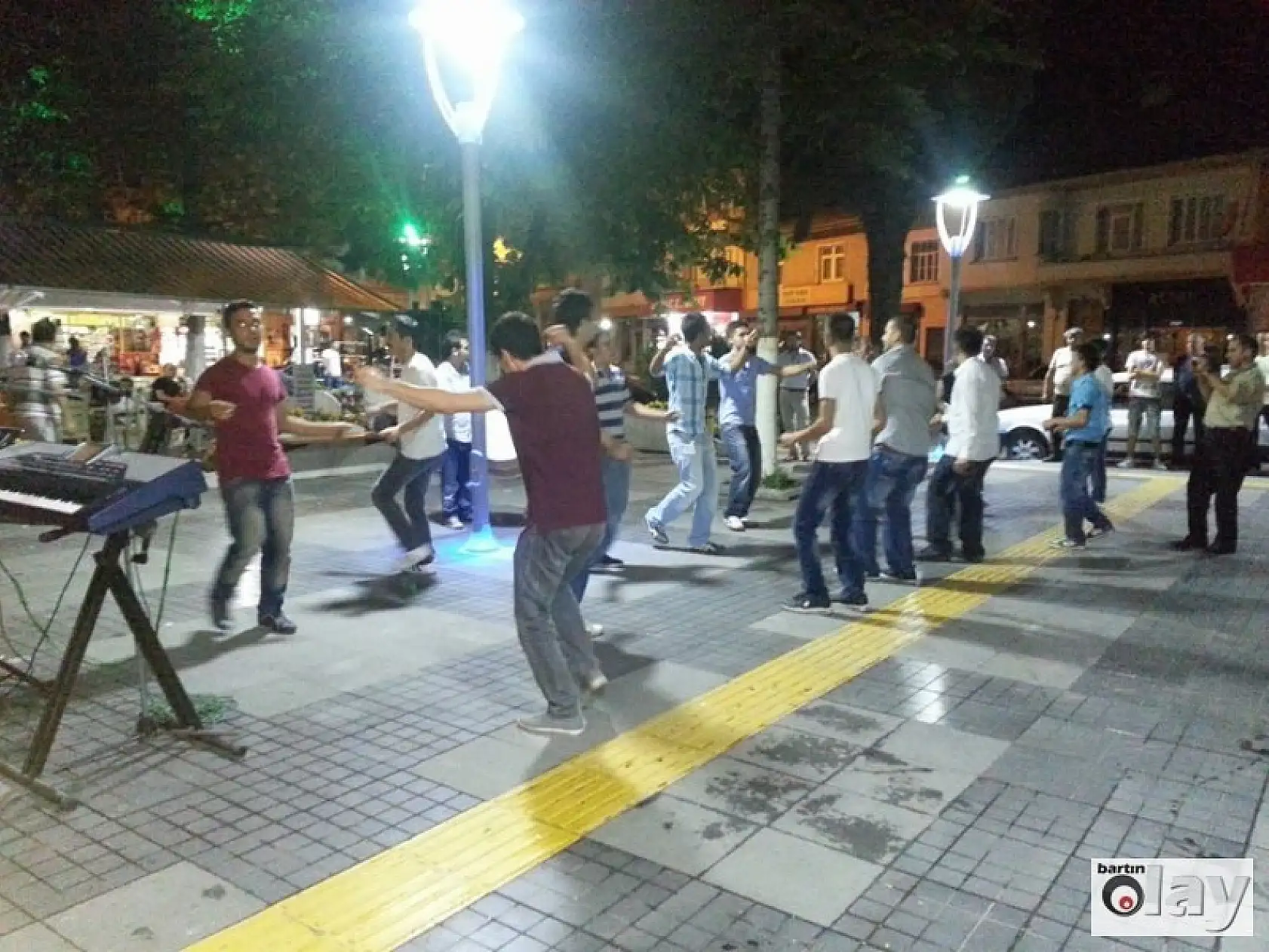 kozcağızda asker eğlencesi