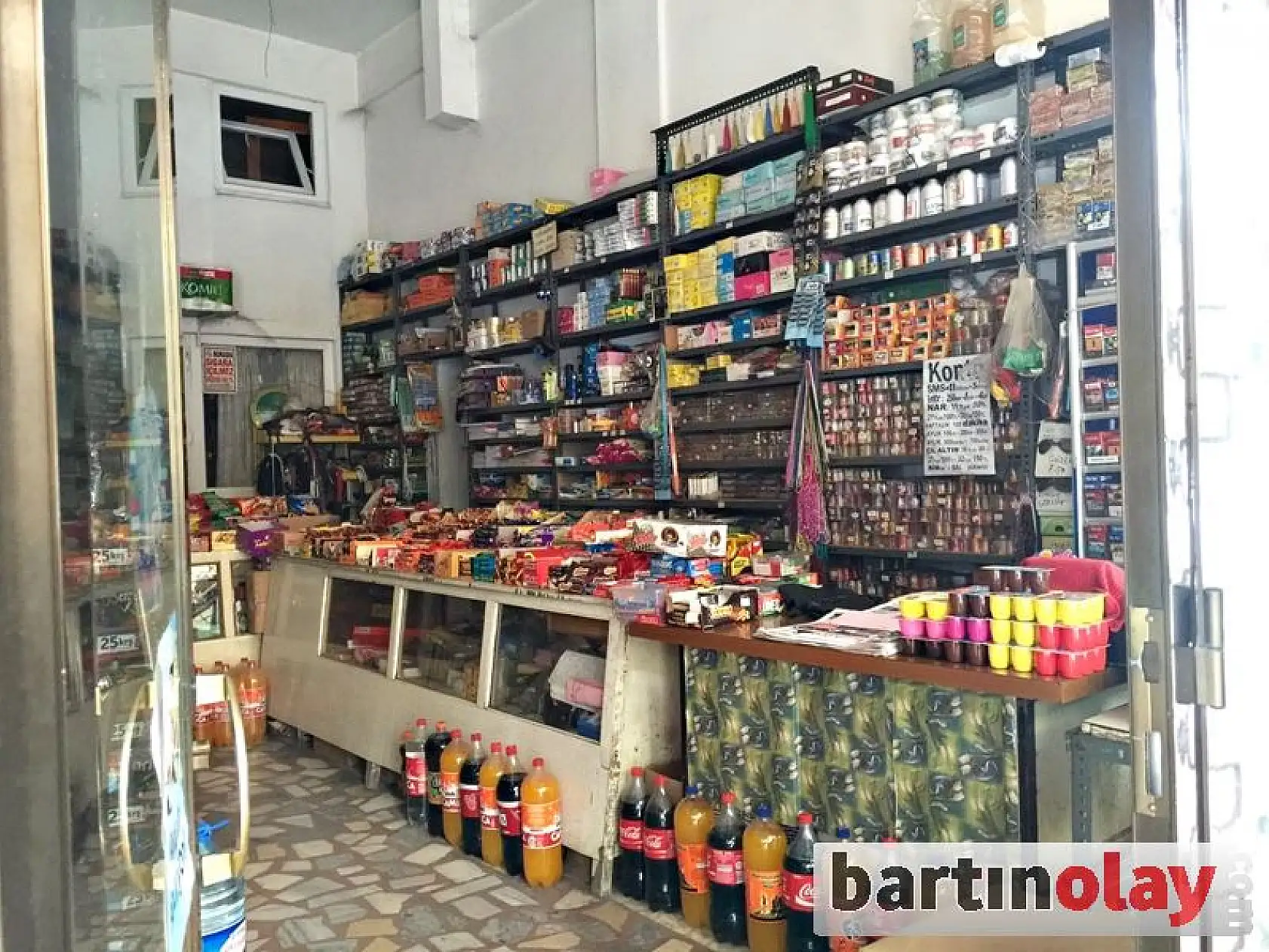 Kozcağız'da markette hırsızlık