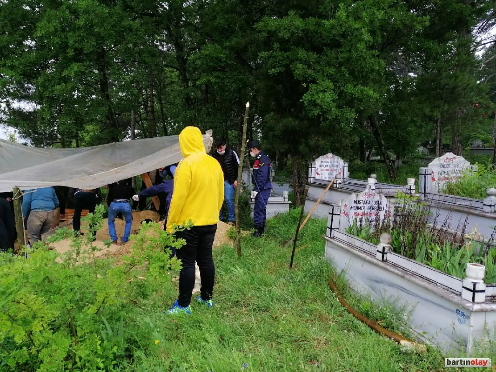Celal Hoca ve gelini son yolculuğuna uğurlandı