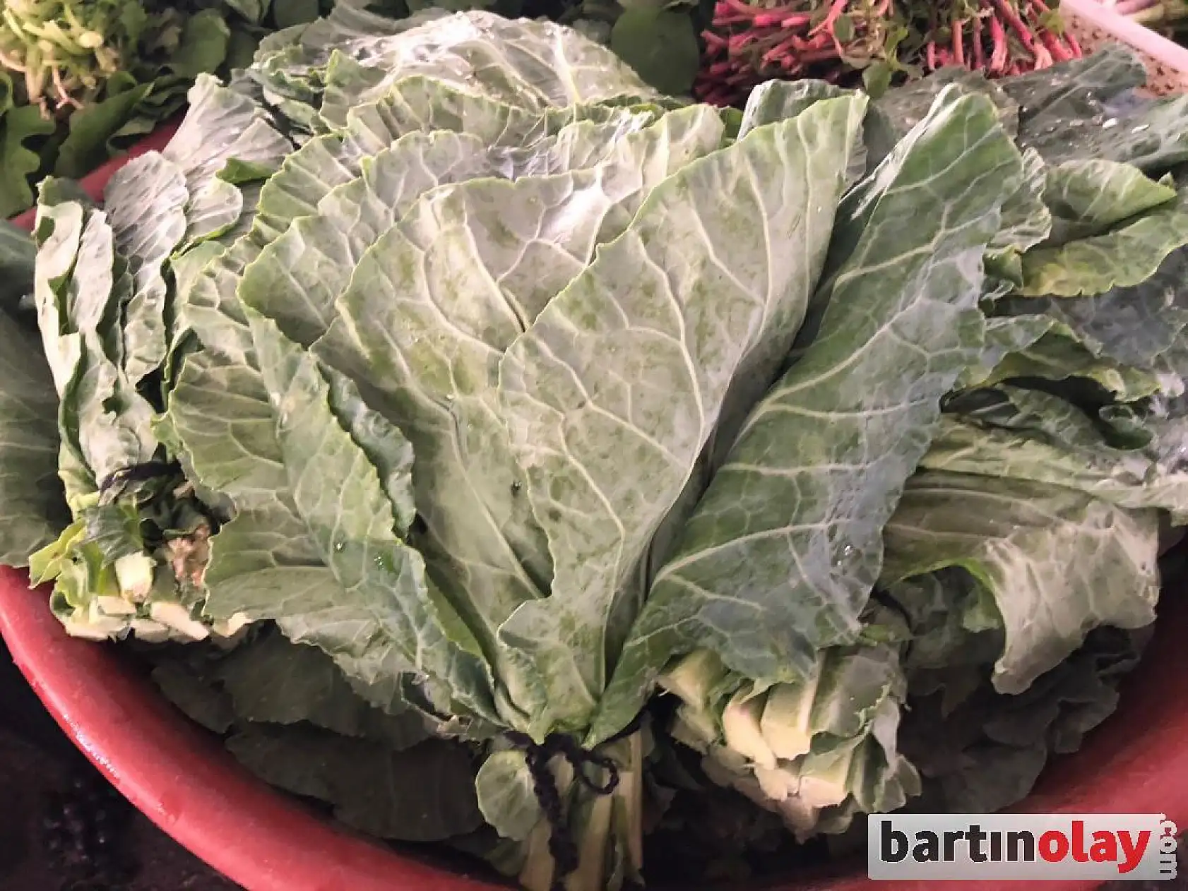 Galla pazarında sebze bolluğu