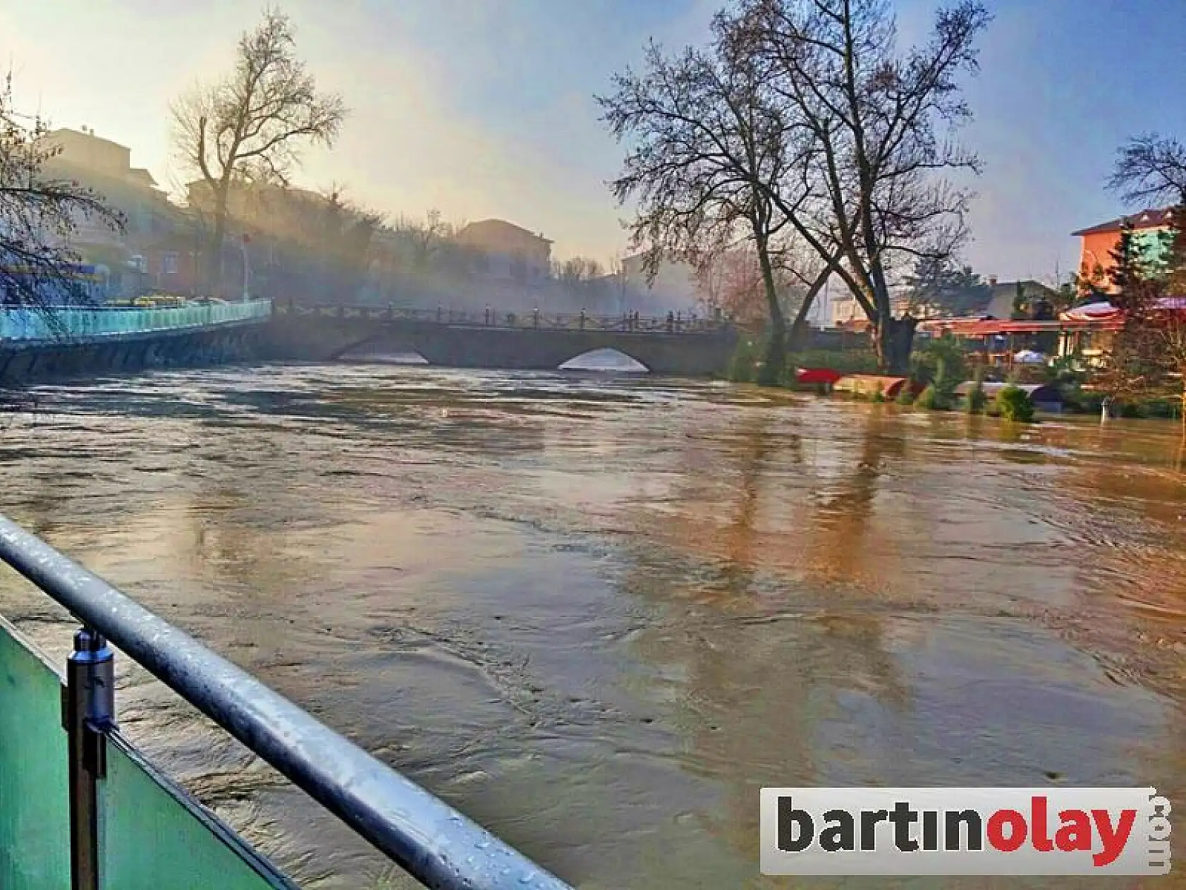 Bartın ırmağında tehlikeli yükseliş