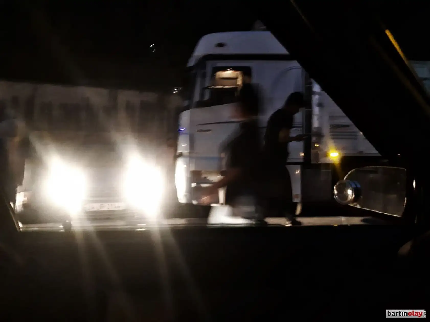 Akıllı kavşakta çarpıştılar