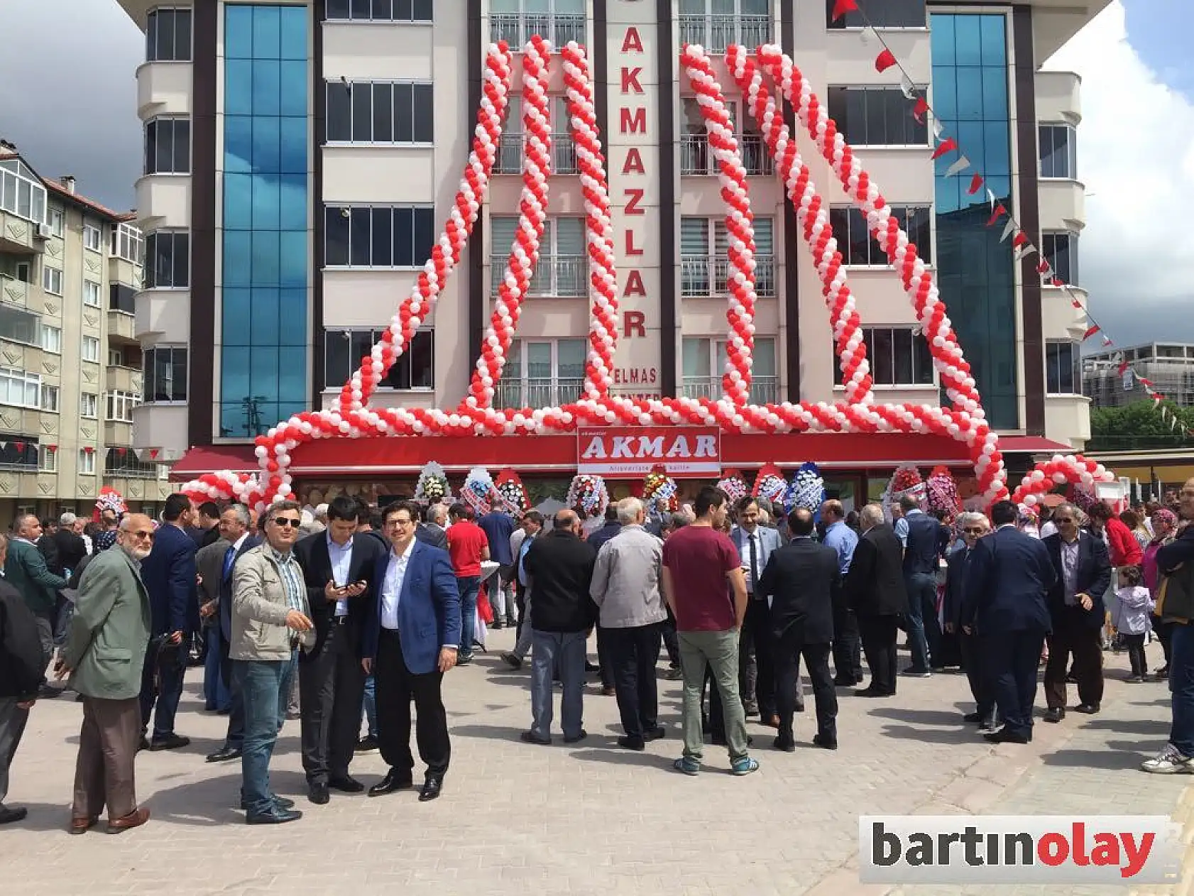 Akmazlar Akmar Market açıldı