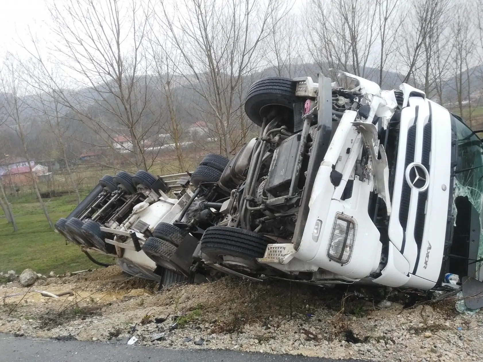 Amasra Çakraz yolunda kaza