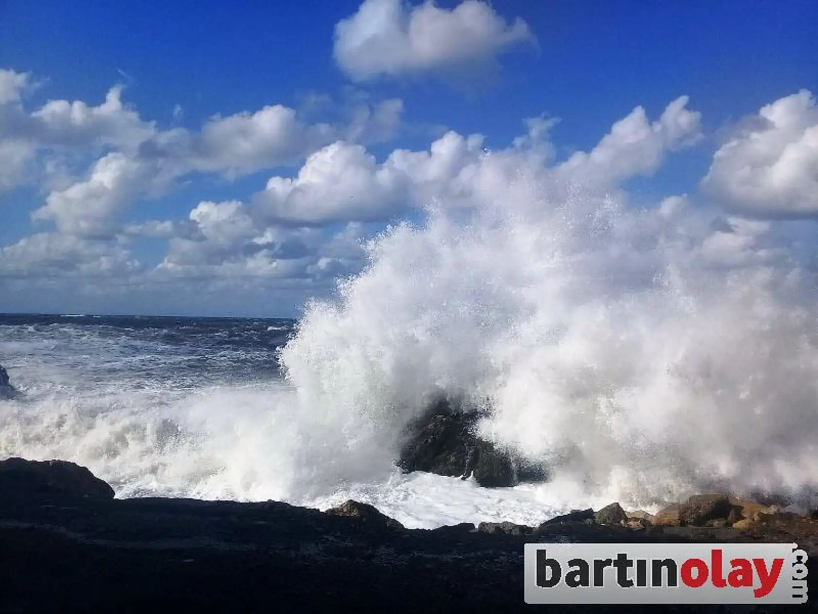 Amasra'da hırçın dalgalar