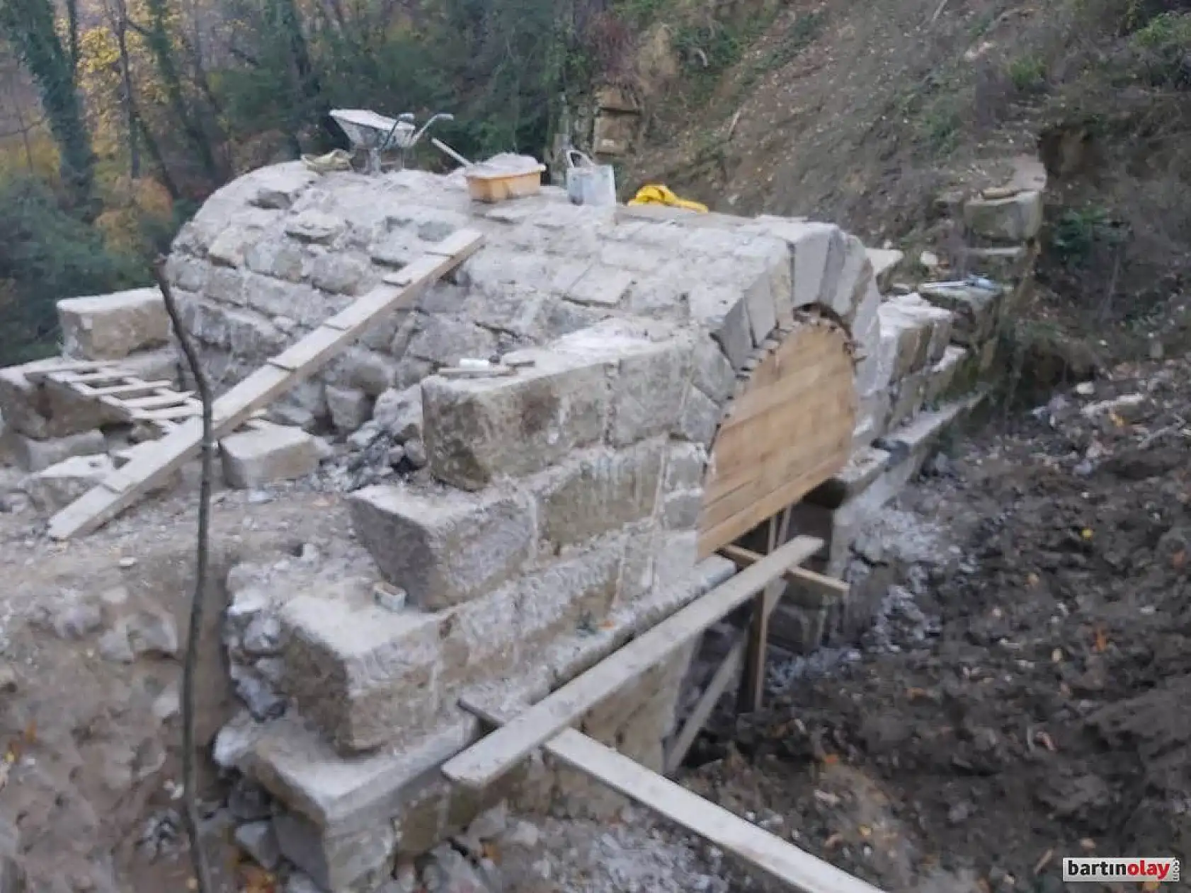 Amasra Kemerdere köprüsü restore ediliyor