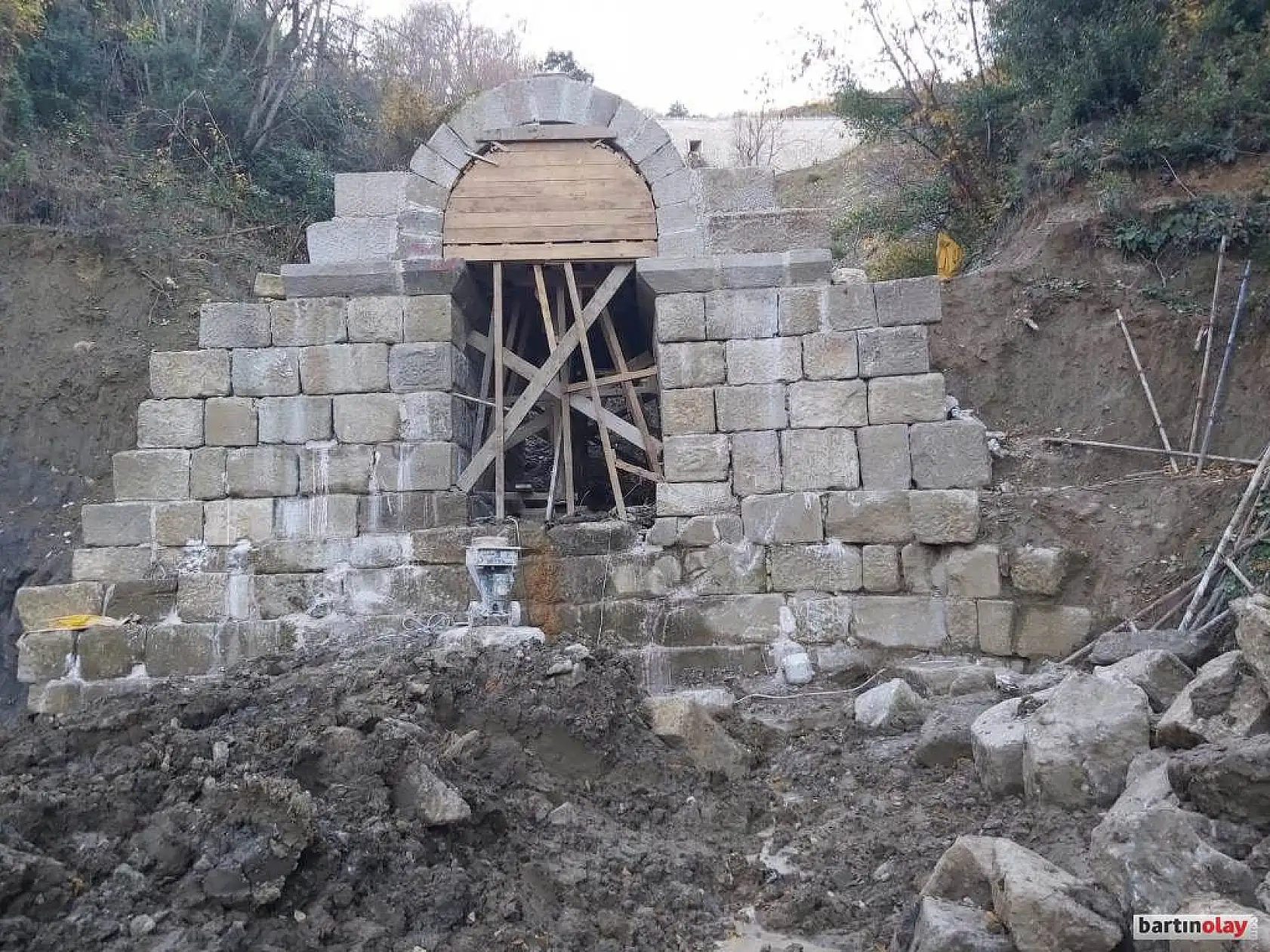 Amasra Kemerdere köprüsü restore ediliyor