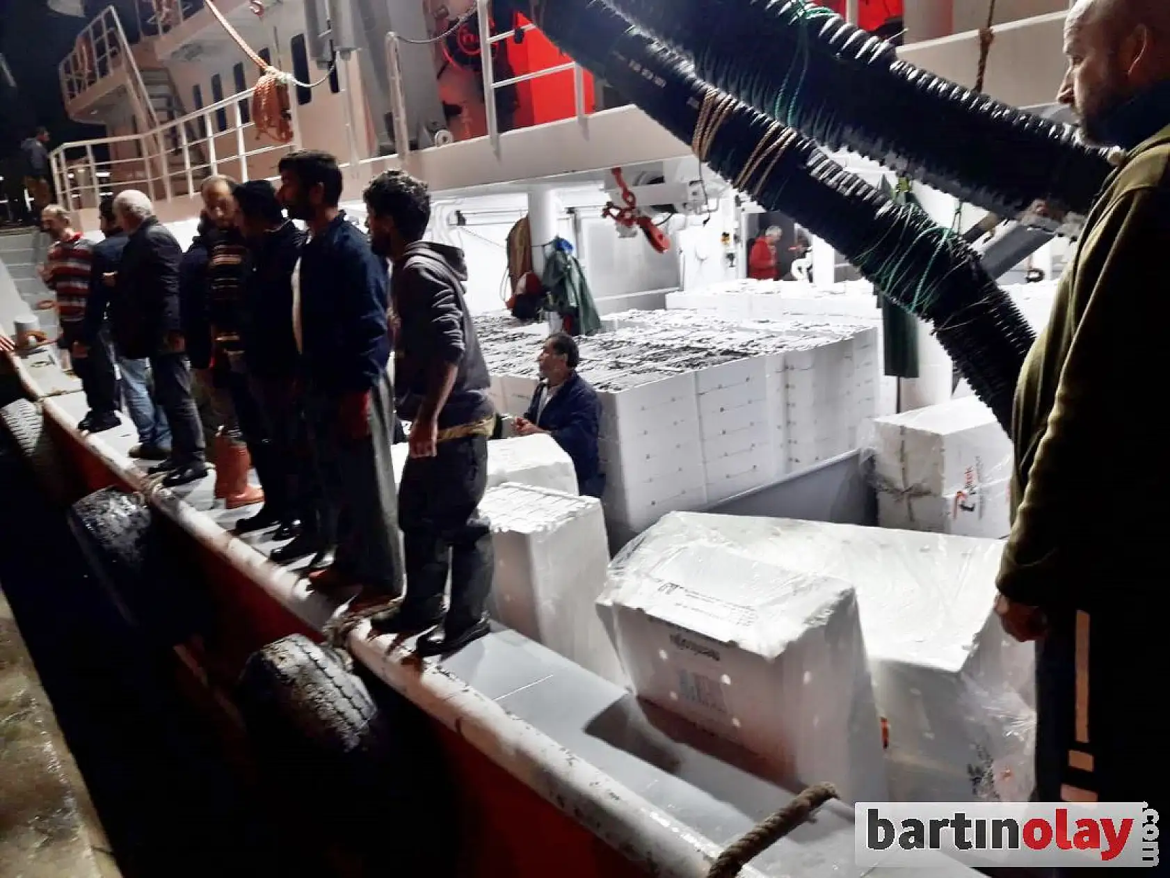 Amasra limanı teknelerle doldu