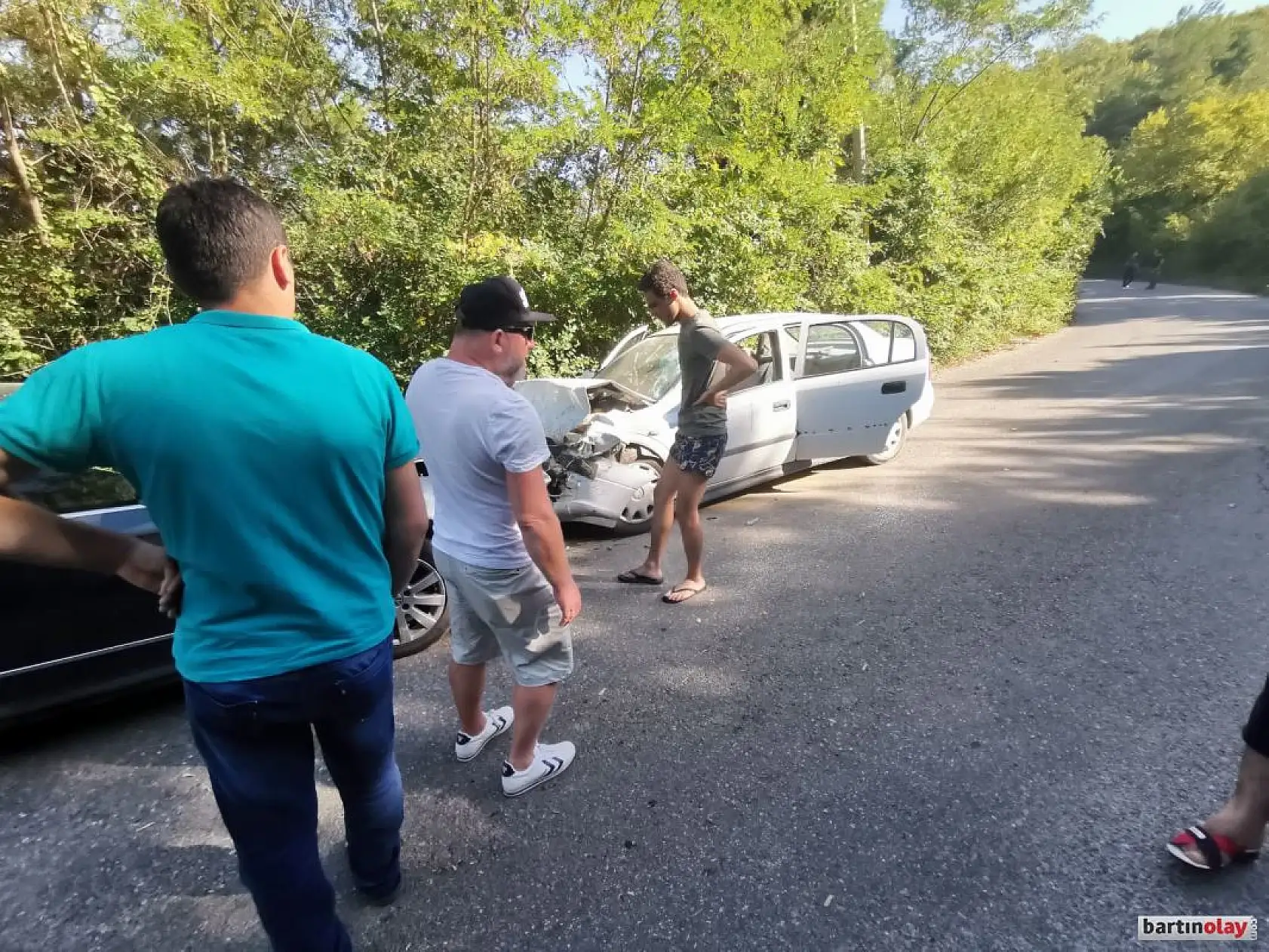 Amasra yolunda Kafa kafaya çarpıştılar