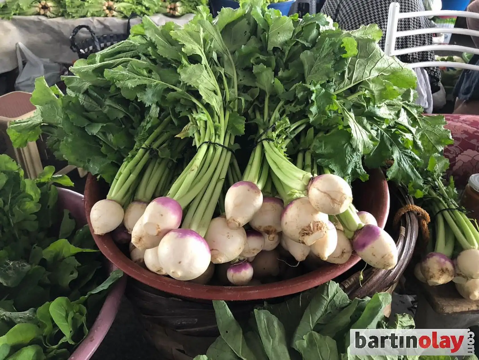 Galla pazarında sebze bolluğu