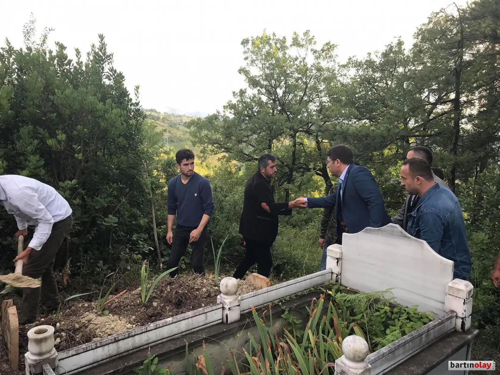 Baba, iki oğlu ve damadı defnedildi