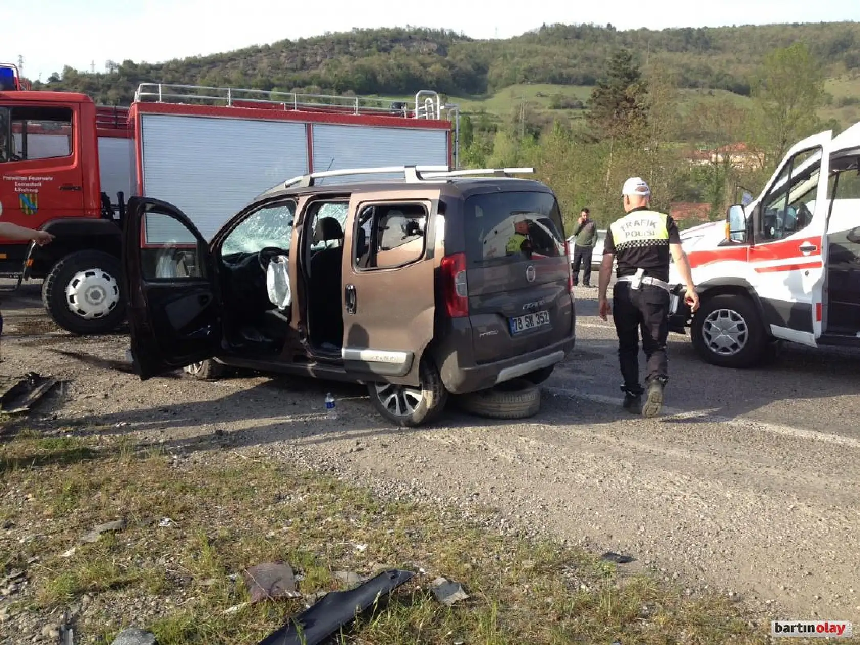 Bartın Çaycuma yolunda feci kaza, 1 ölü 4 yaralı