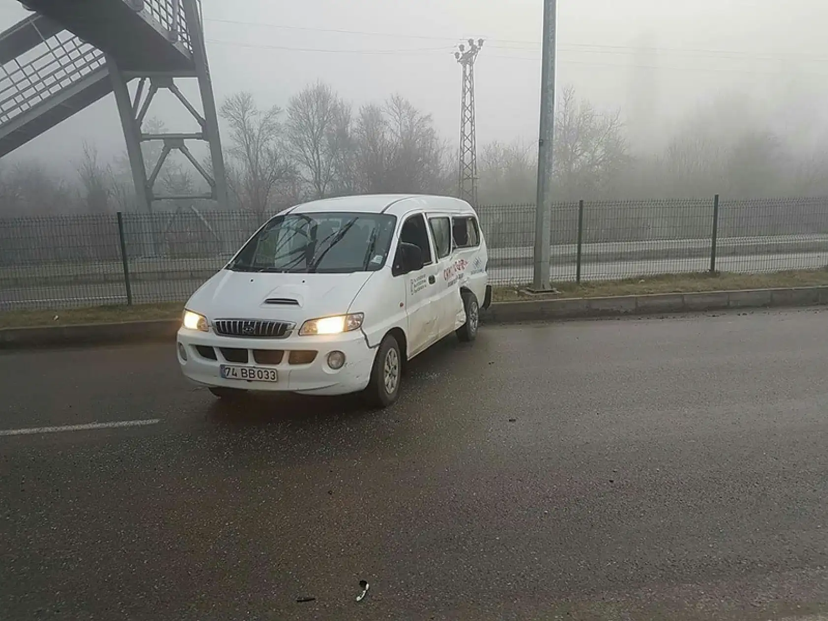 Bartın'da araçlar birbirine girdi