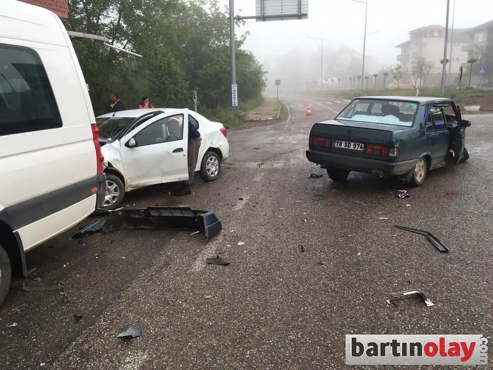 Bartın'da araçlar çarpıştı, 4 yaralı