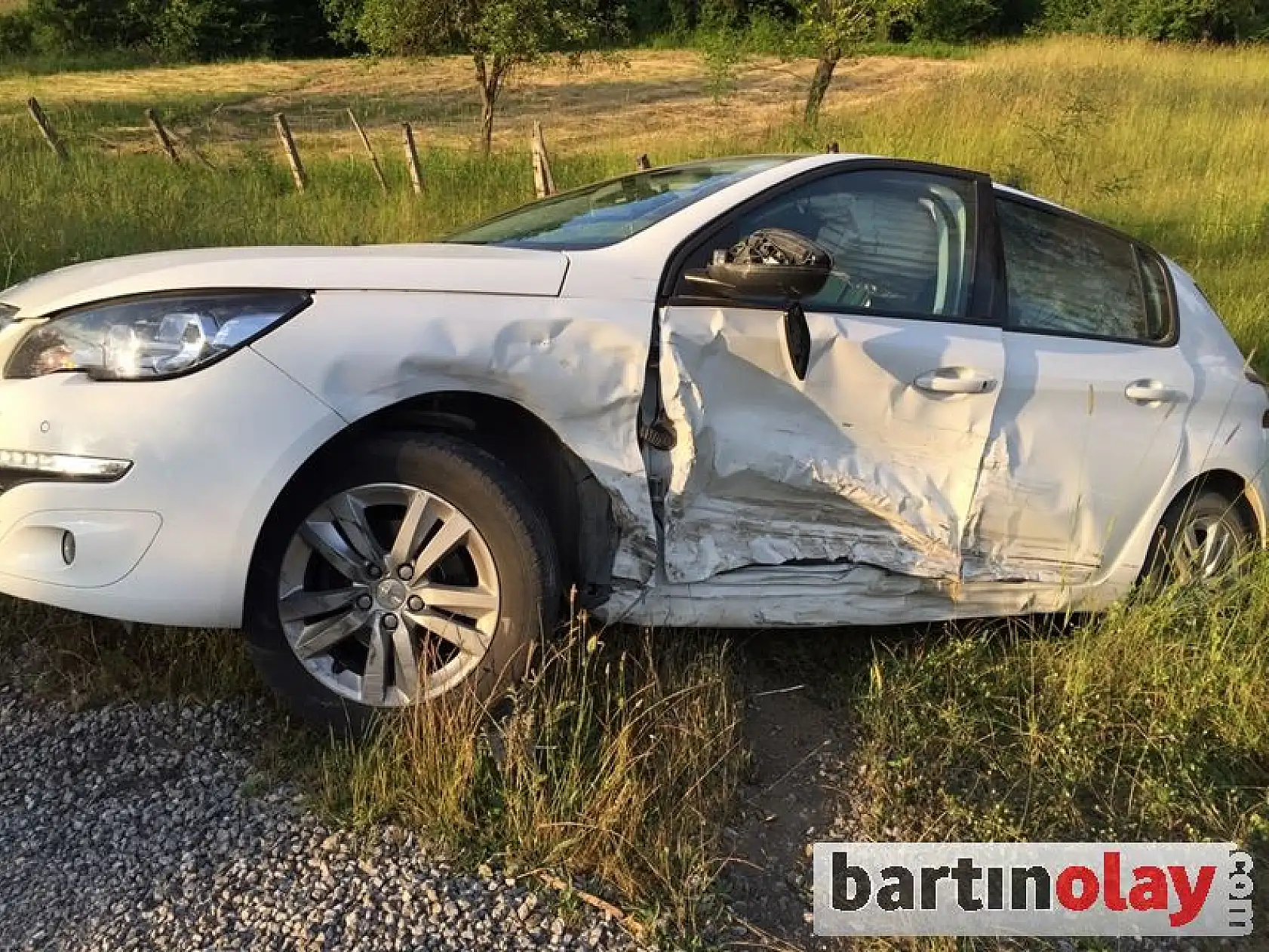 Bartın'da zincirleme kaza, 4 araç çarpıştı