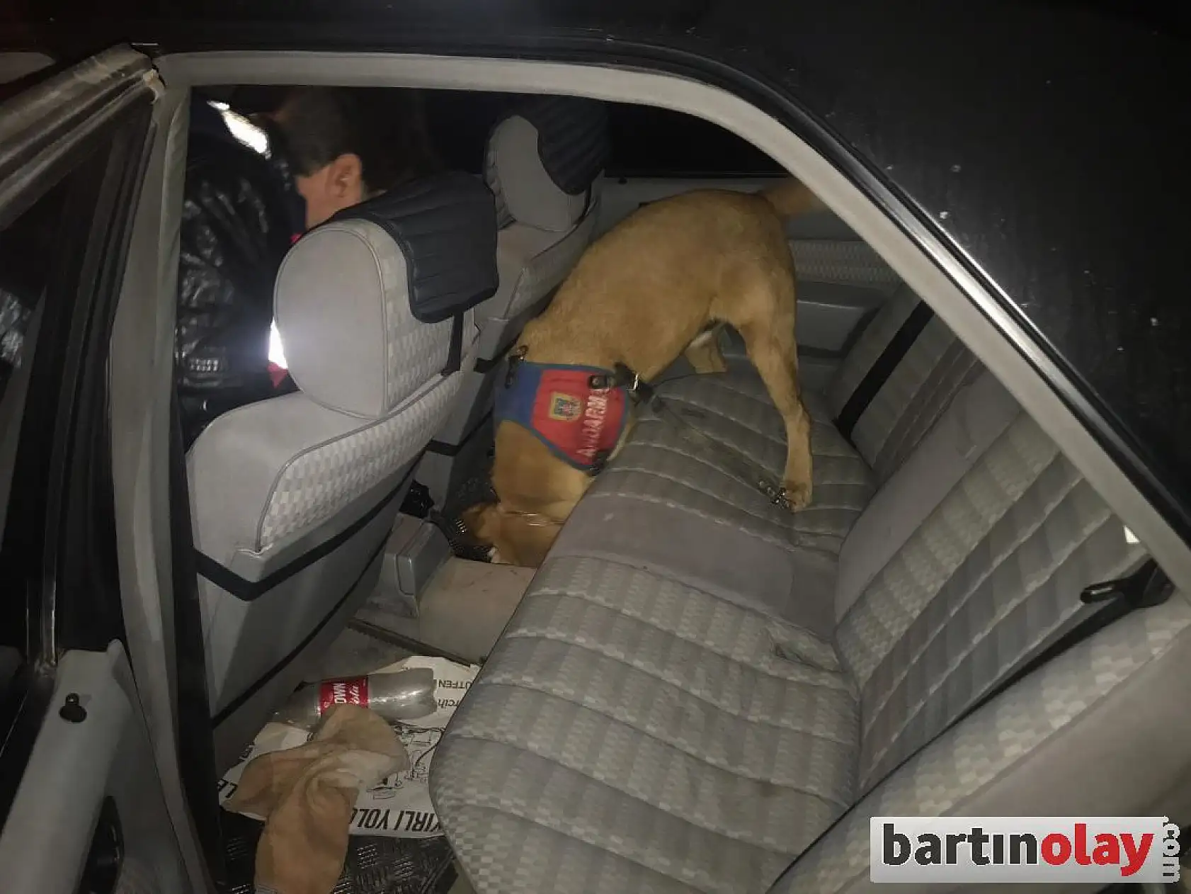 Bartın girişinde durdurulan araca operasyon