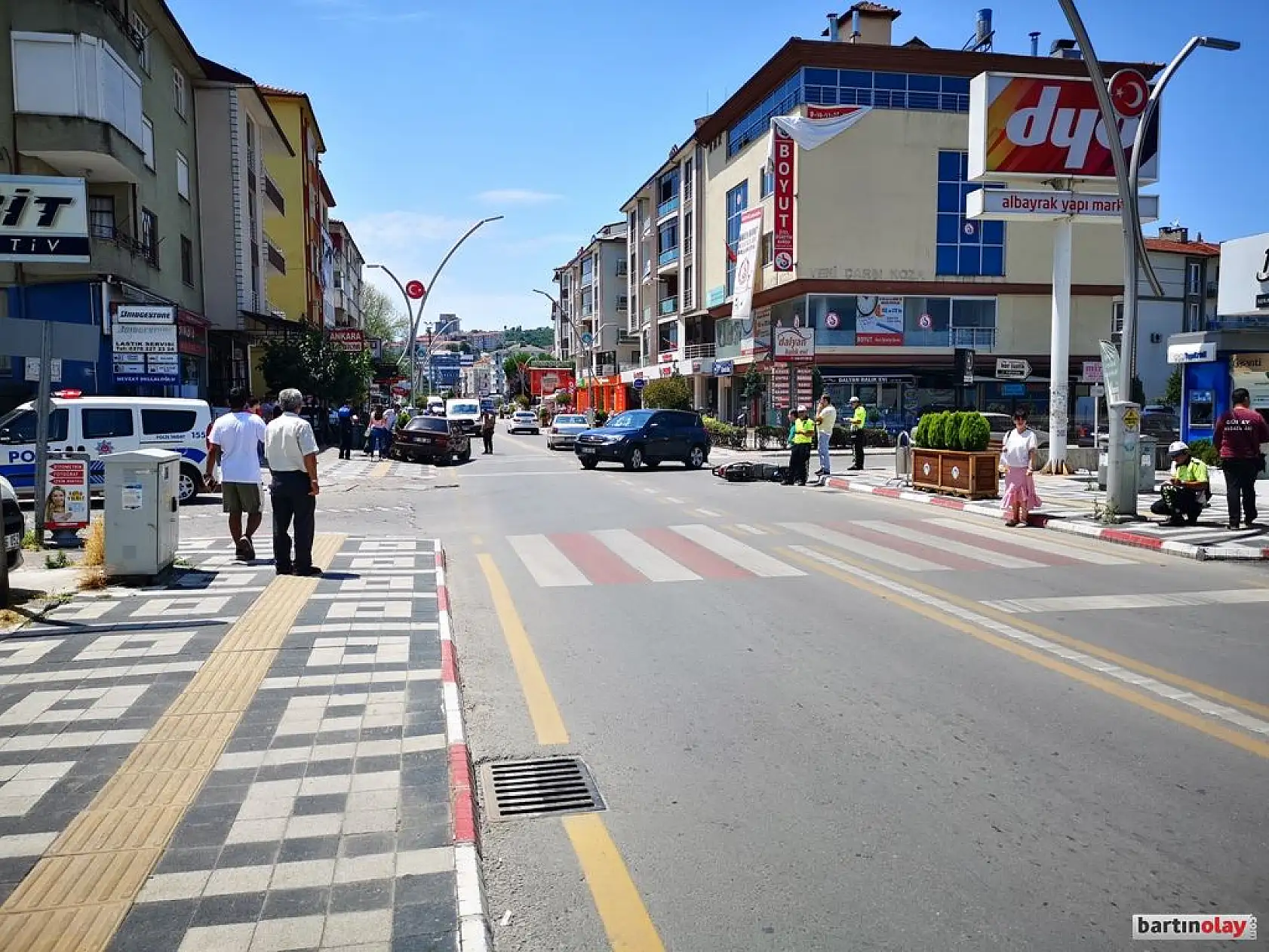 Bulvarda kaza, çarpıştılar