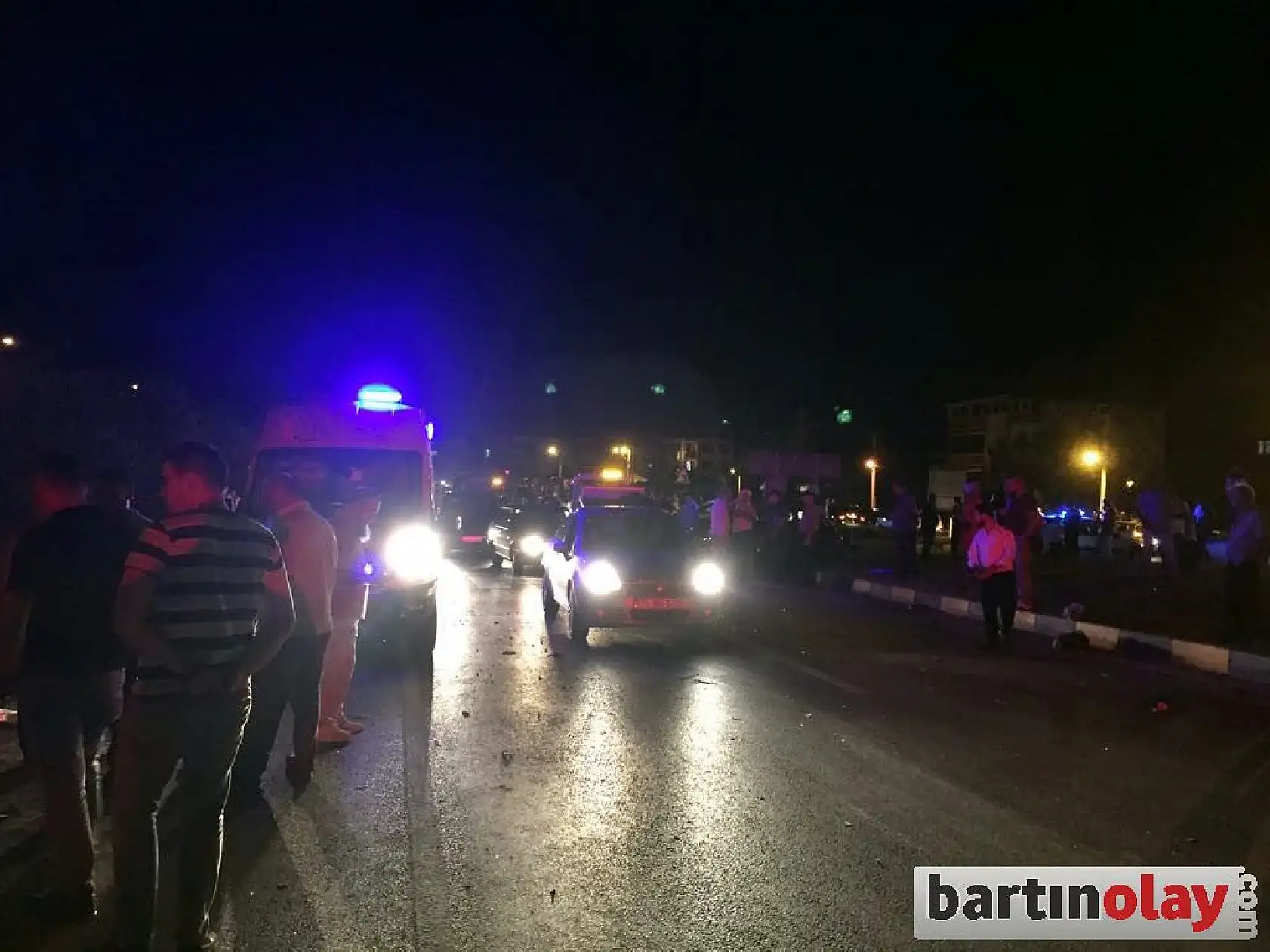 Çaydüzü kavşağında kaza, 7 yaralı