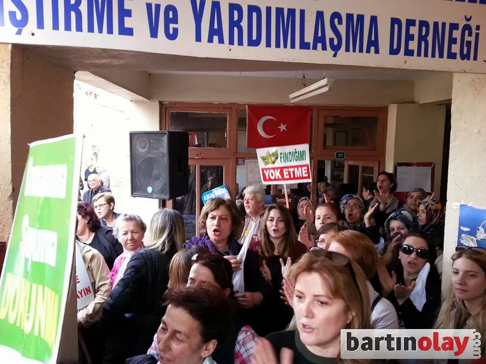 ÇED toplantısına halk engel oldu