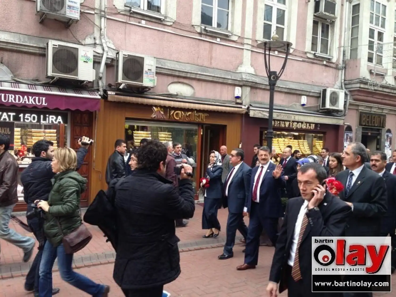 MHP ADAYLARINI TANITTI