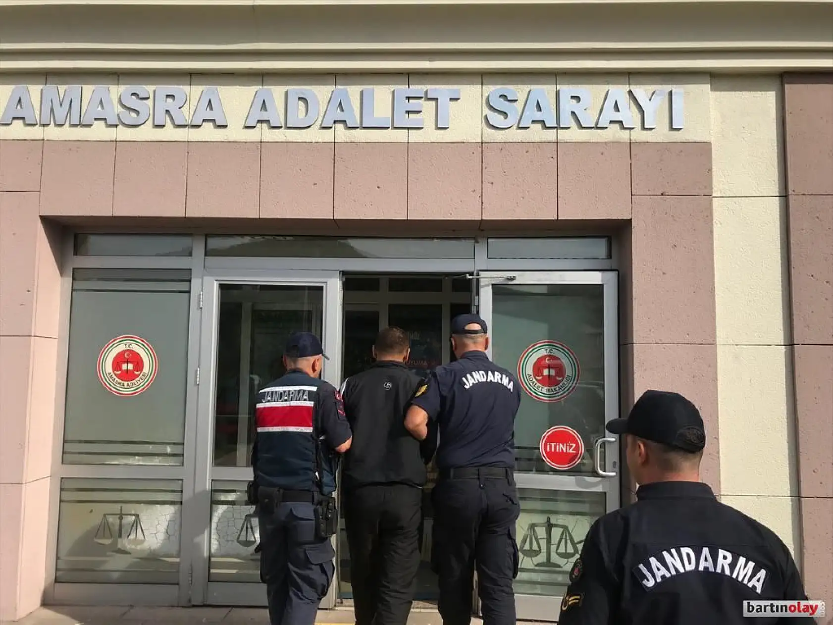 Suç makinesi jandarmadan kaçamadı